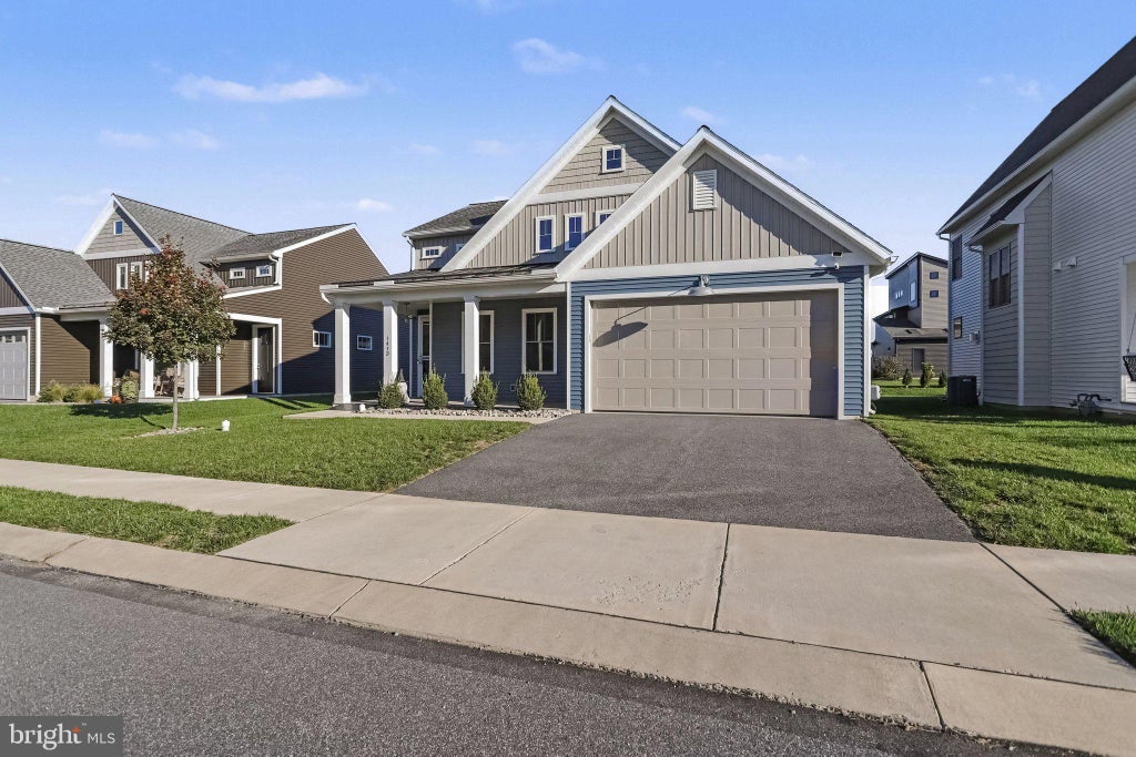 Photo of 1413 Barrington Drive, MOUNT JOY, PA 17552 (MLS # PALA2097584)