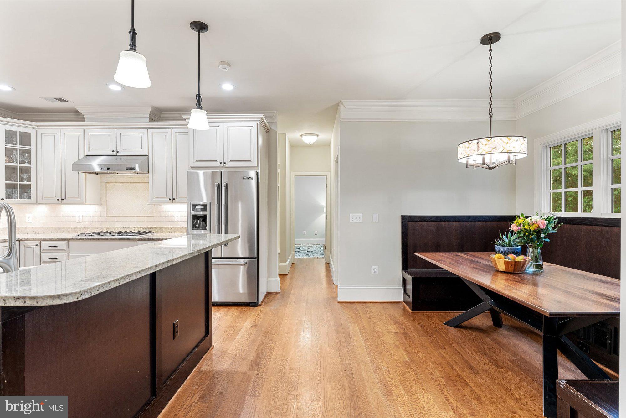 VIENNA WOODS - Residential