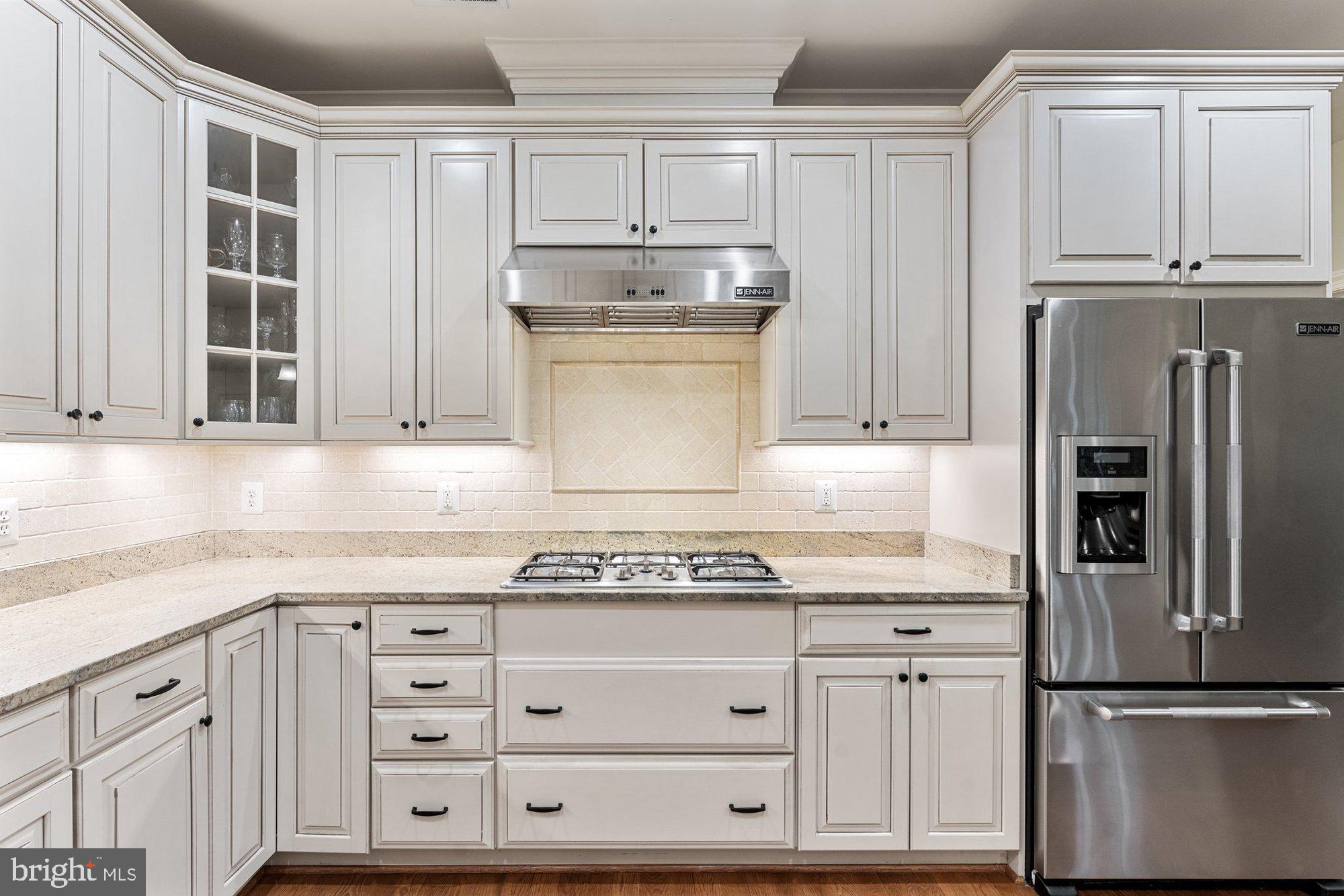 VIENNA WOODS - Residential