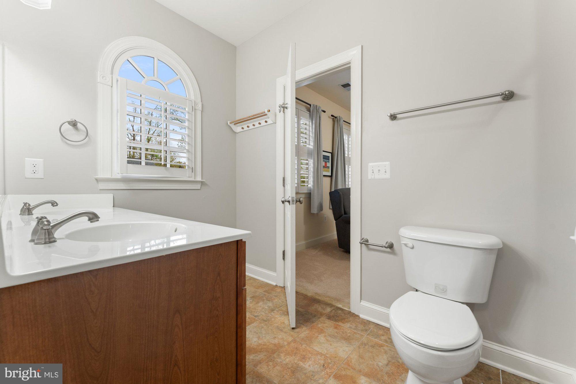 VIENNA WOODS - Residential