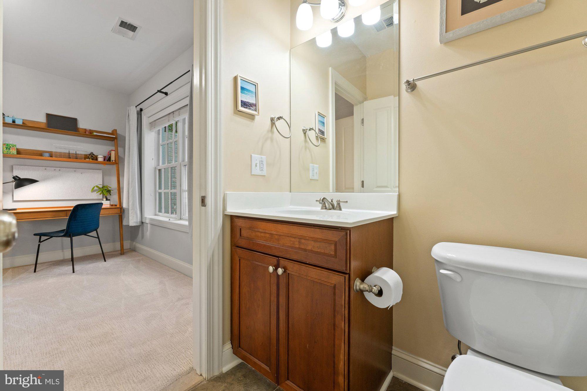 VIENNA WOODS - Residential