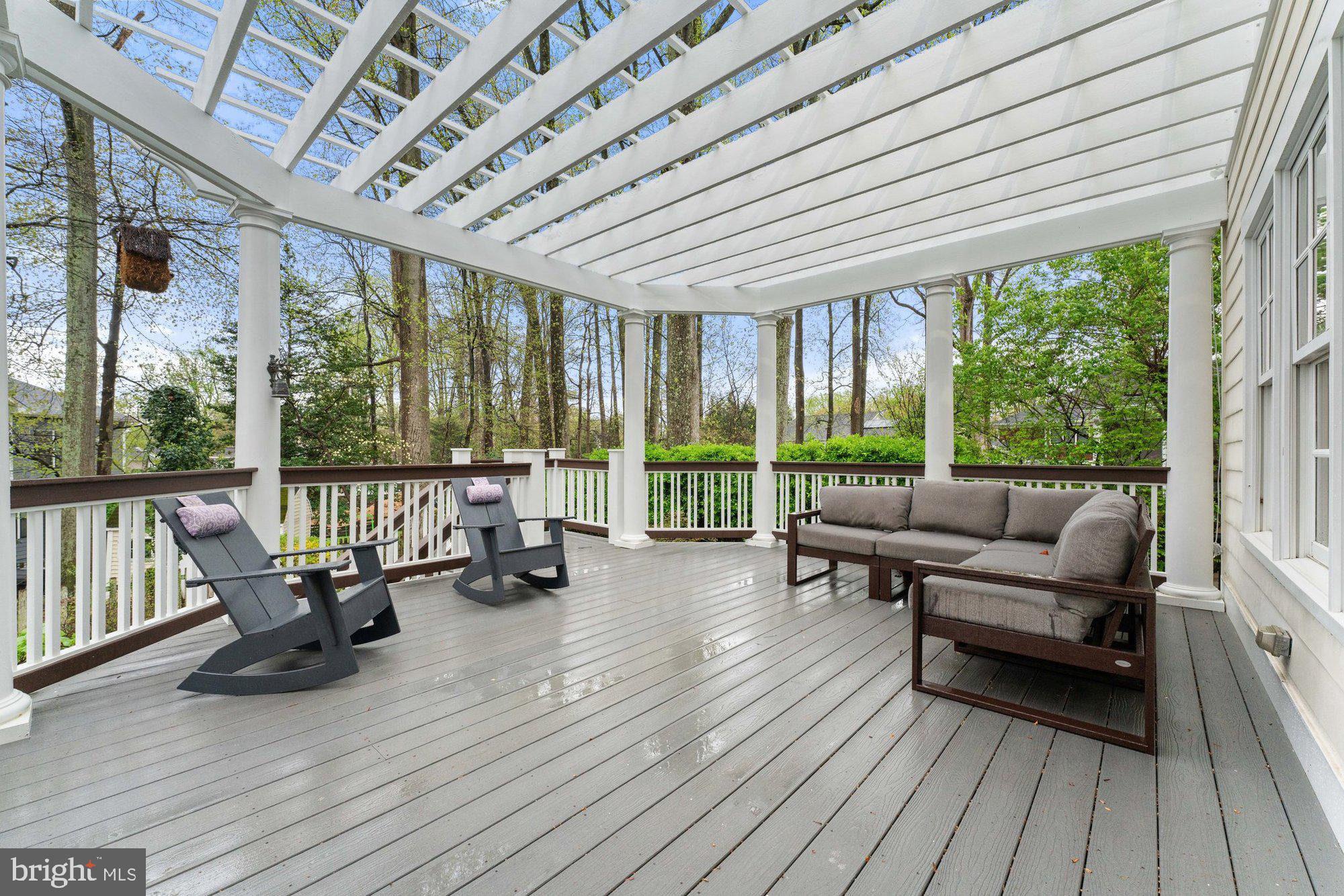 VIENNA WOODS - Residential