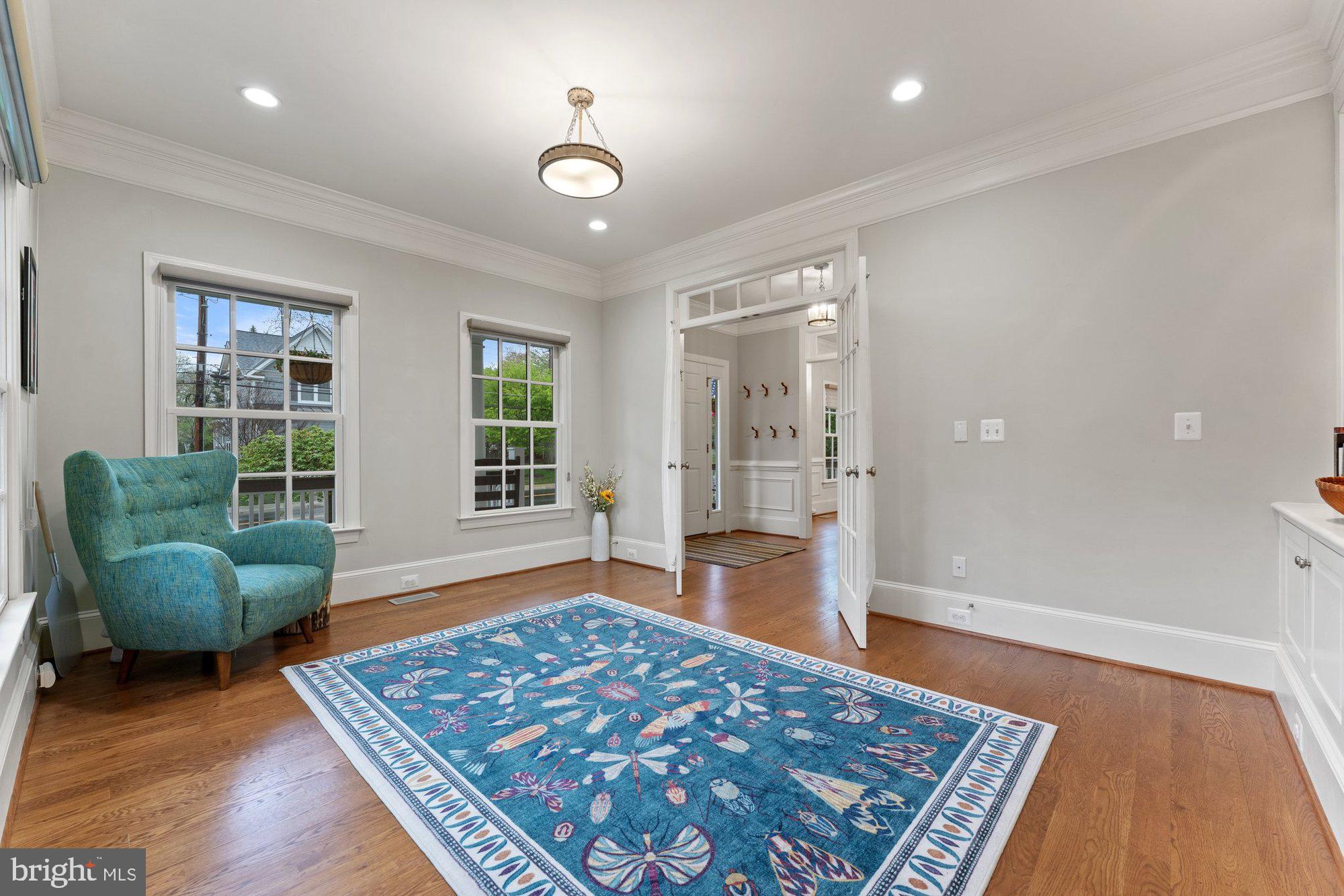 VIENNA WOODS - Residential