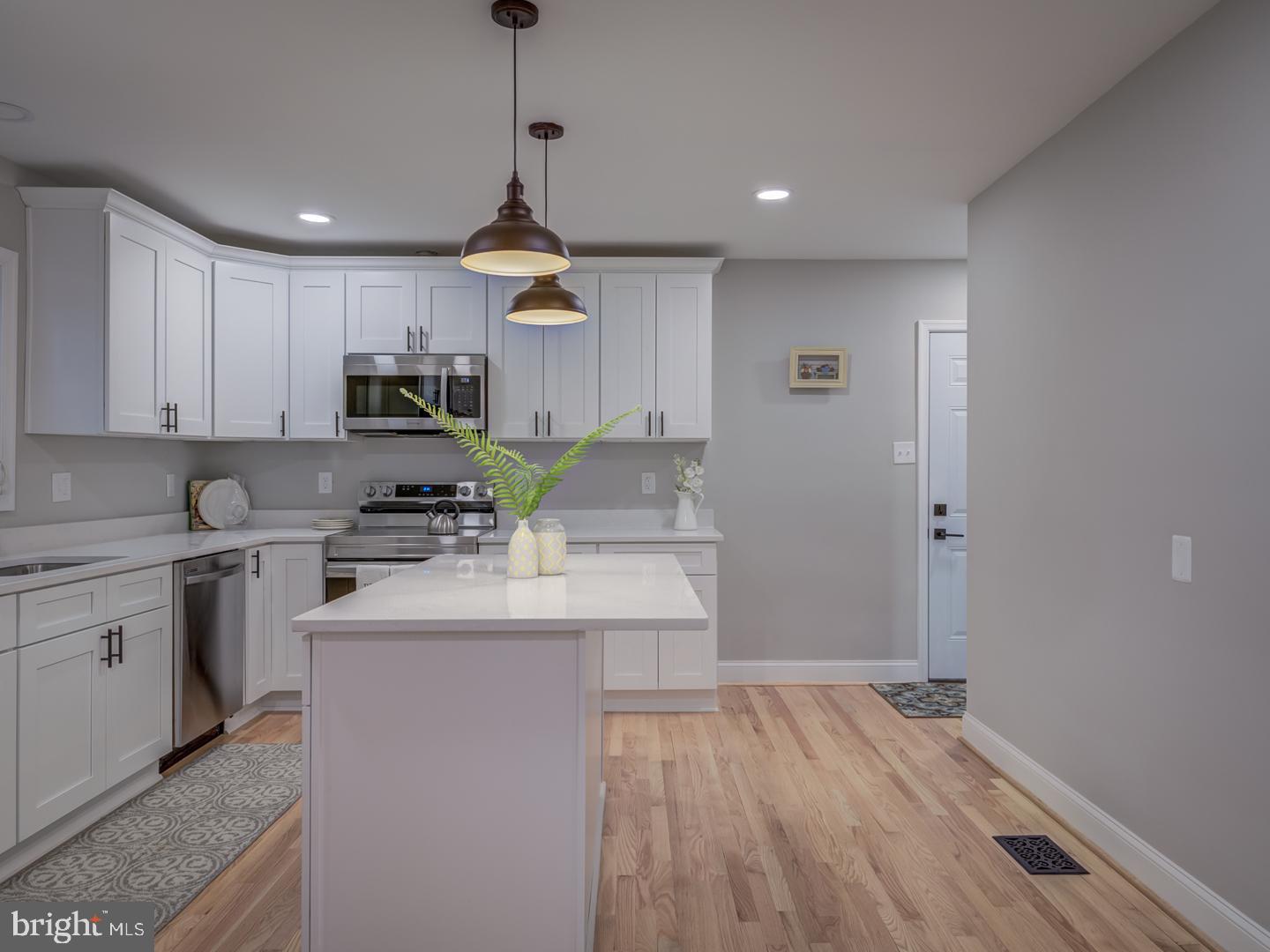 BROOKE VIEW - Residential