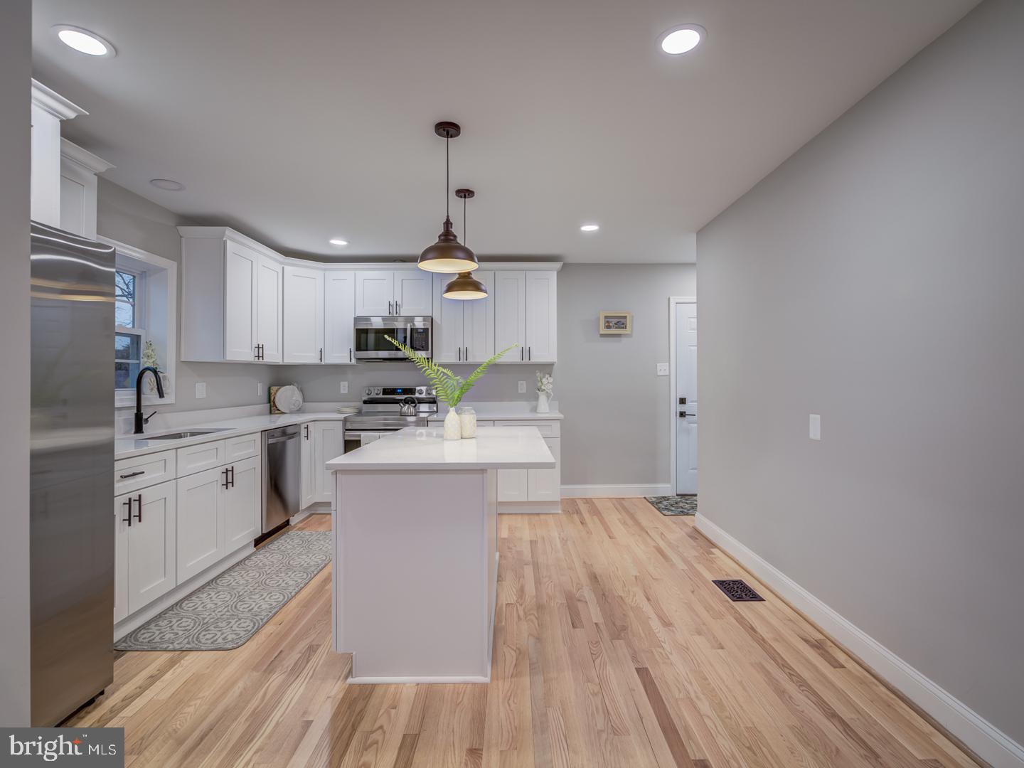 BROOKE VIEW - Residential