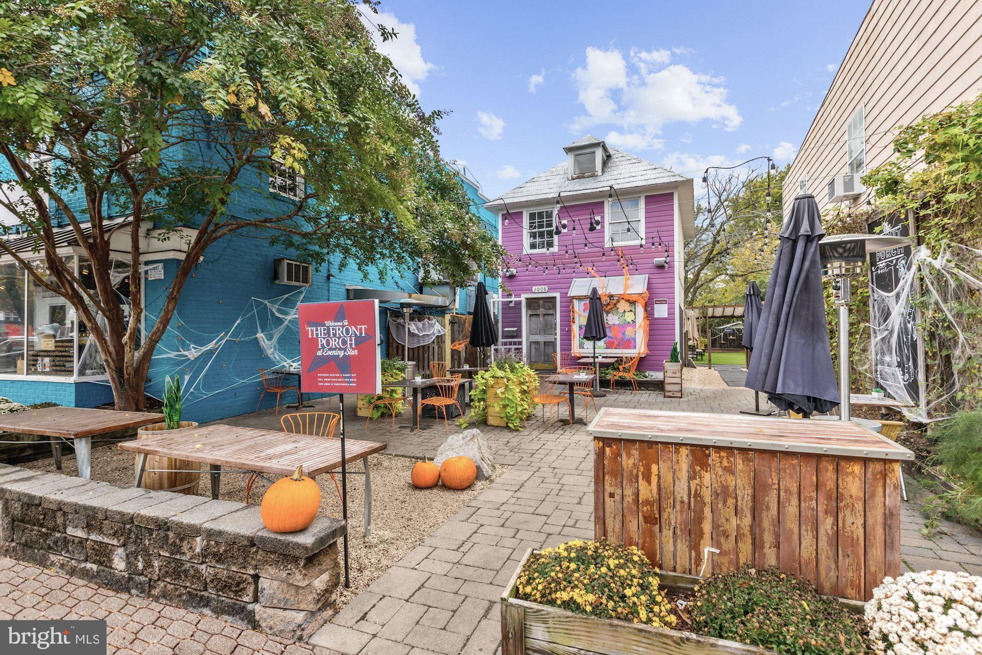 ALEXANDRIA SQUARE - Residential