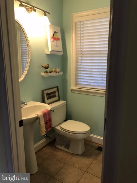 ROMANCOKE ON THE BAY - Residential