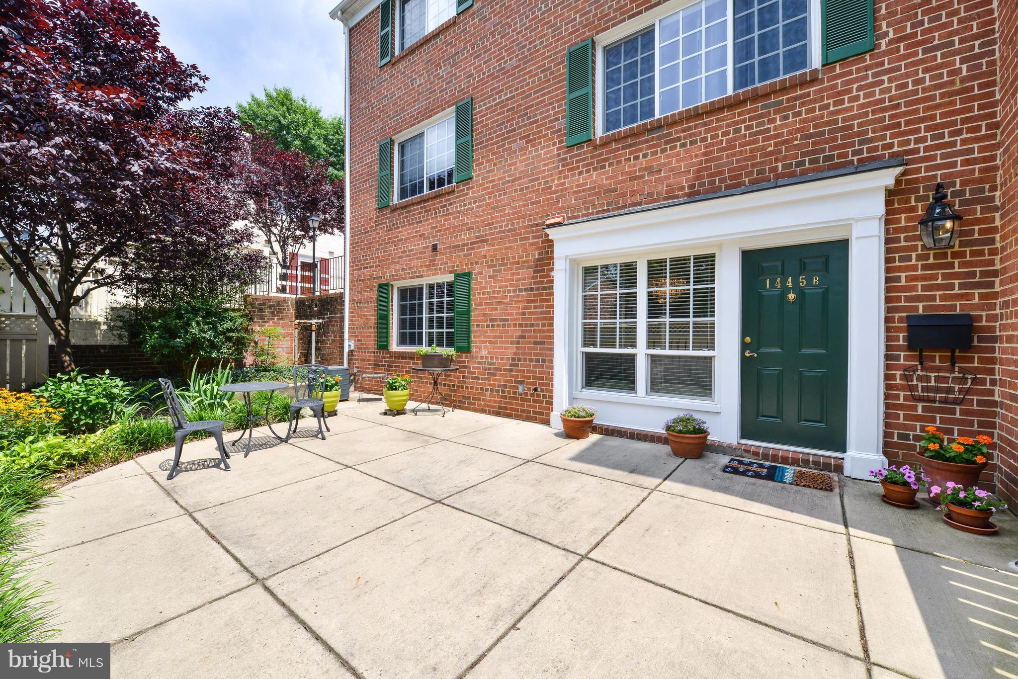 PARKSIDE AT ALEXANDRIA - Residential