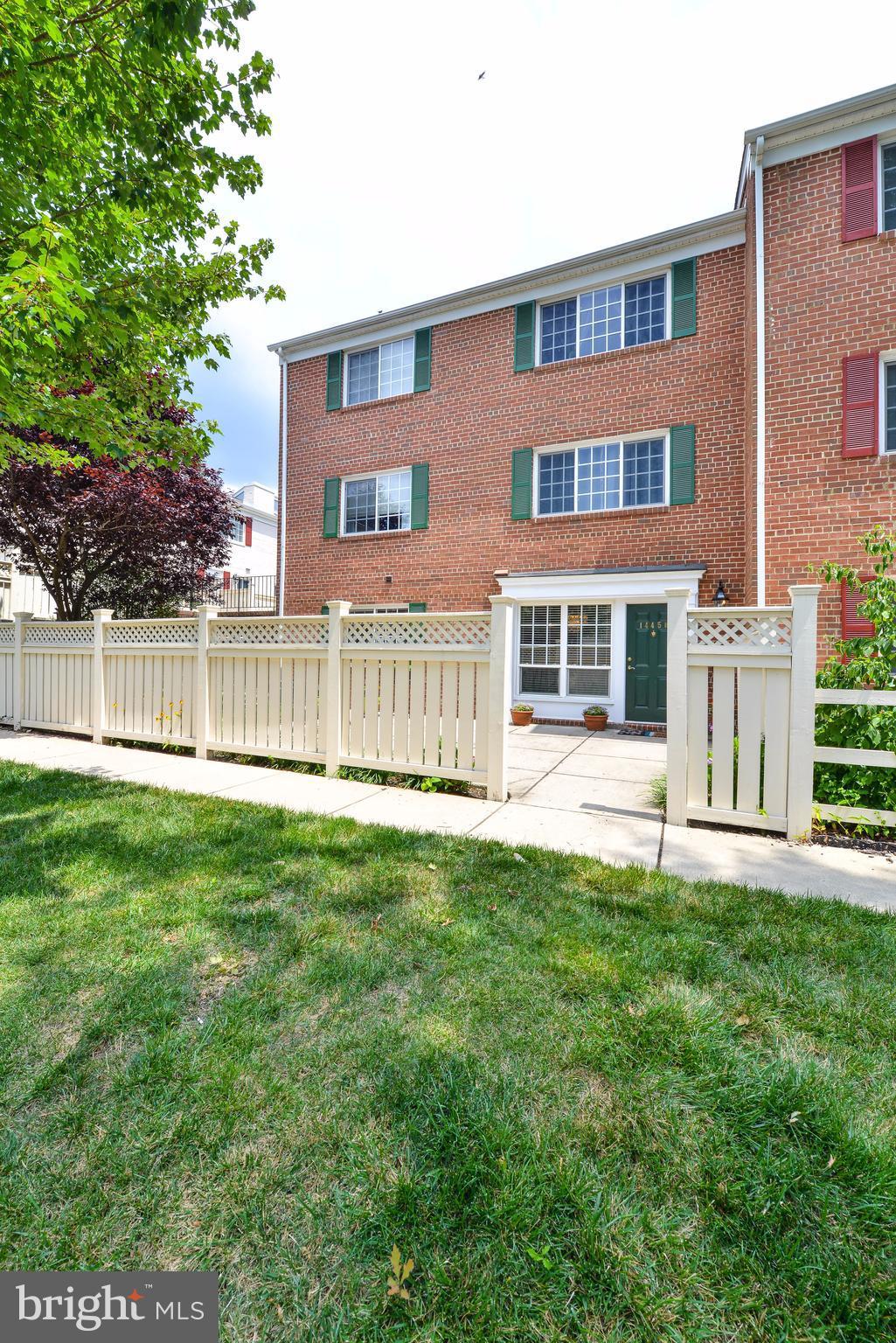 PARKSIDE AT ALEXANDRIA - Residential