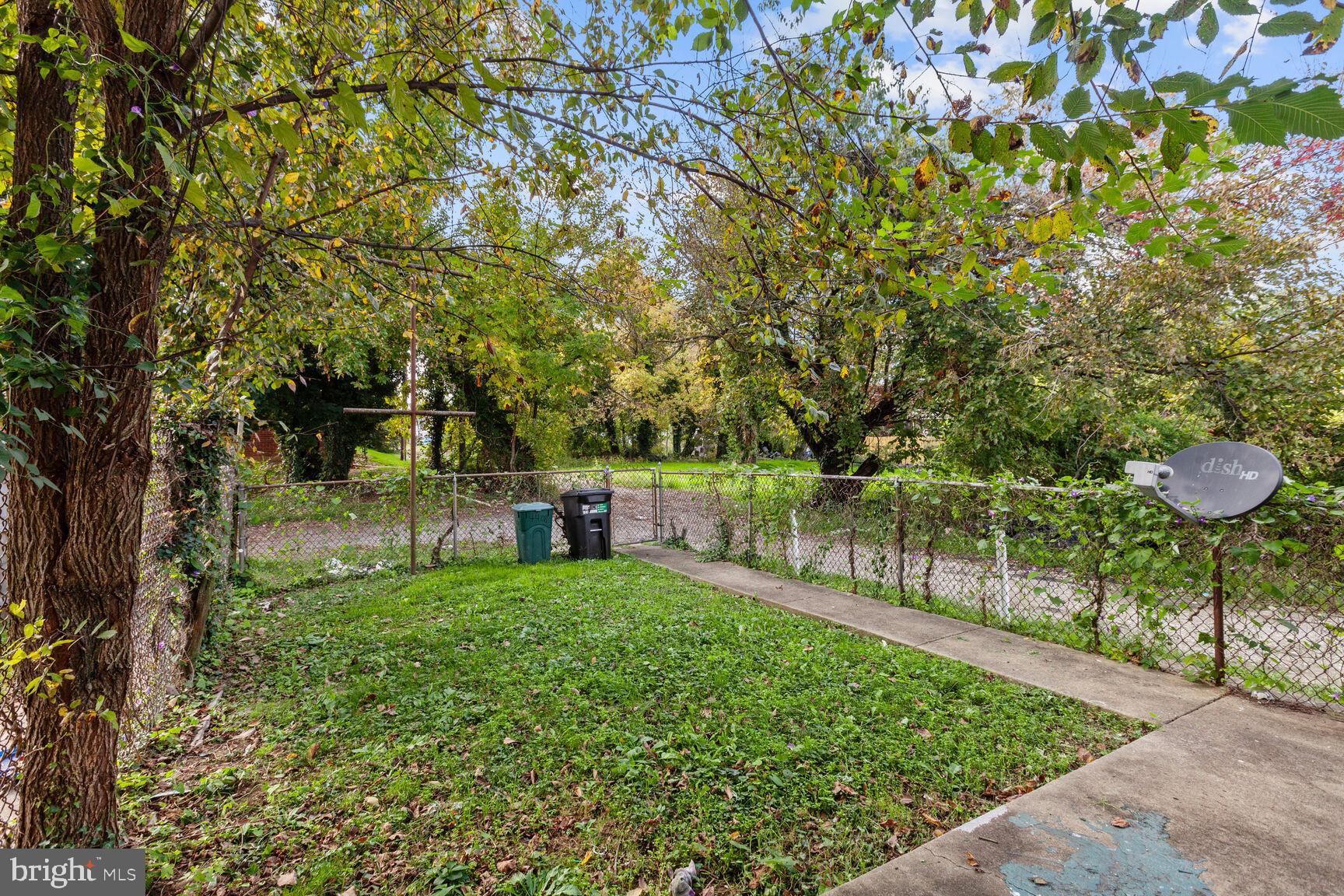 LUCILLE PARK - Residential Lease