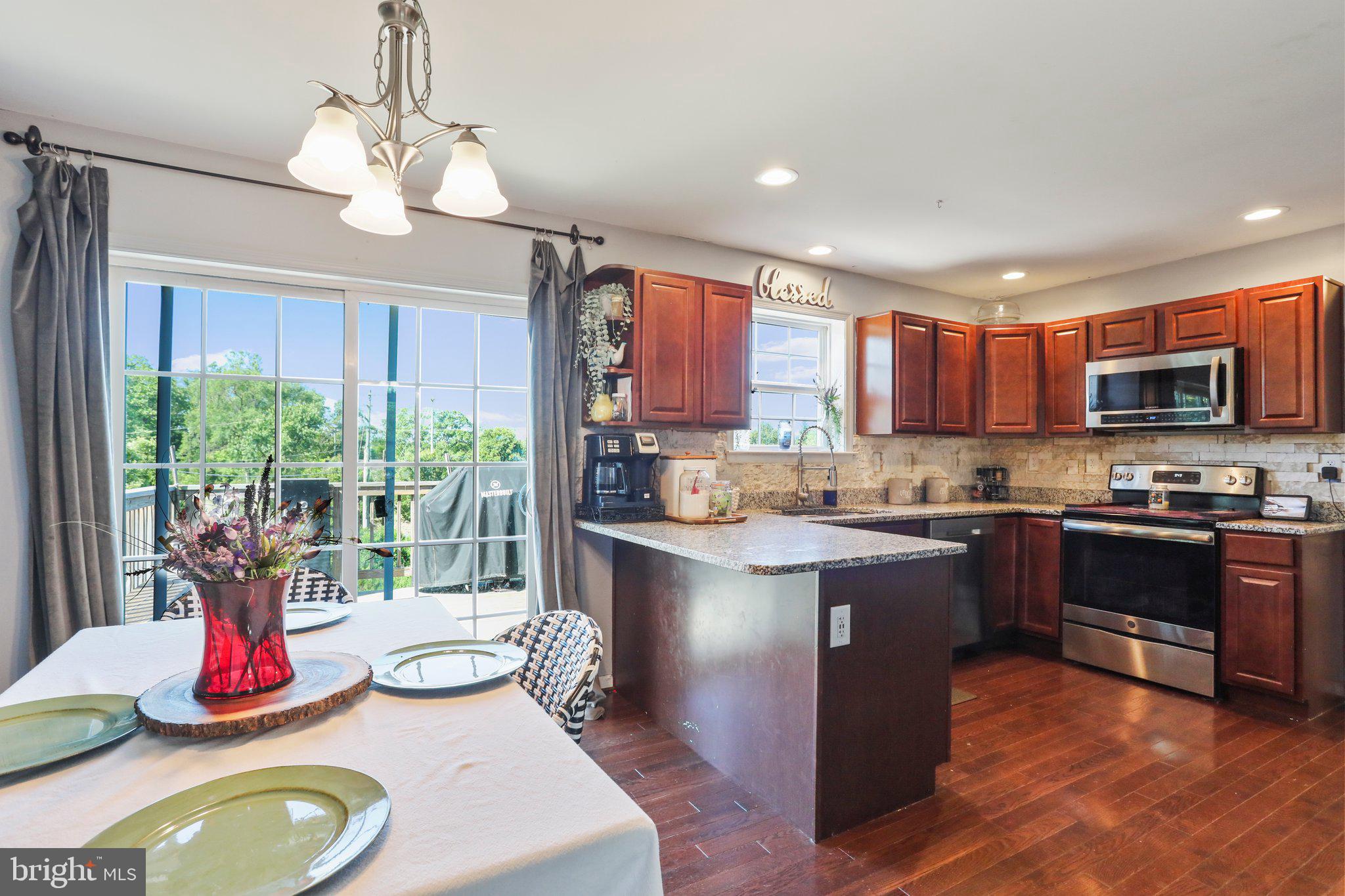 HERITAGE HILLS - Residential