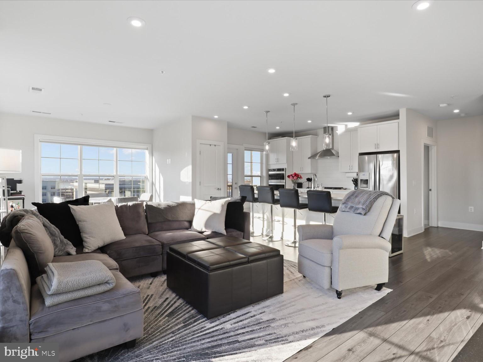 THE FLATS AT NATIONAL HARBOR - Residential Lease