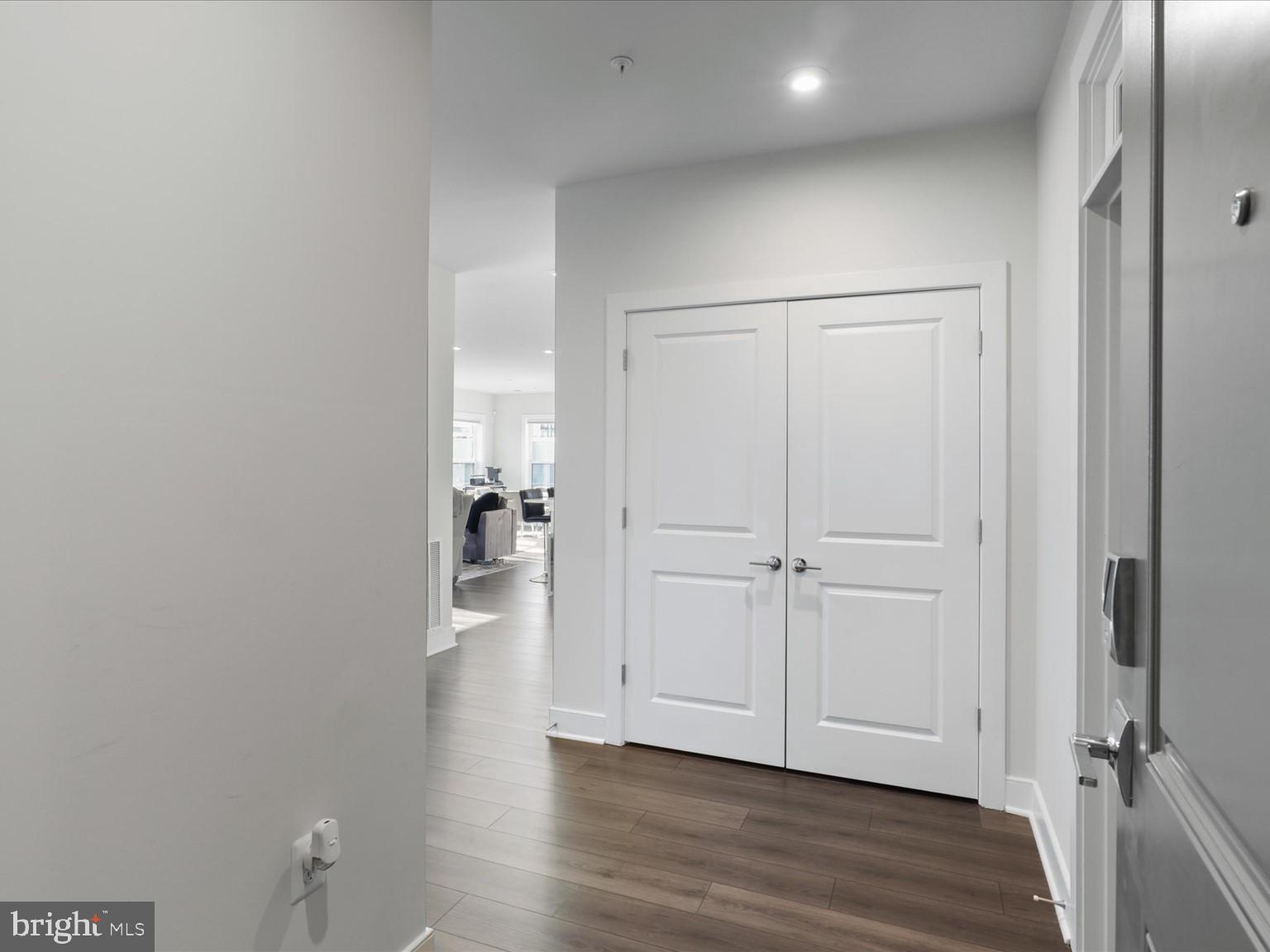 THE FLATS AT NATIONAL HARBOR - Residential Lease