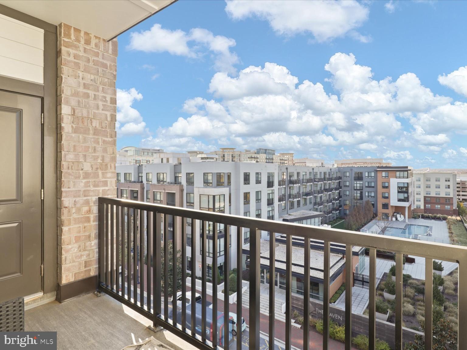 THE FLATS AT NATIONAL HARBOR - Residential Lease