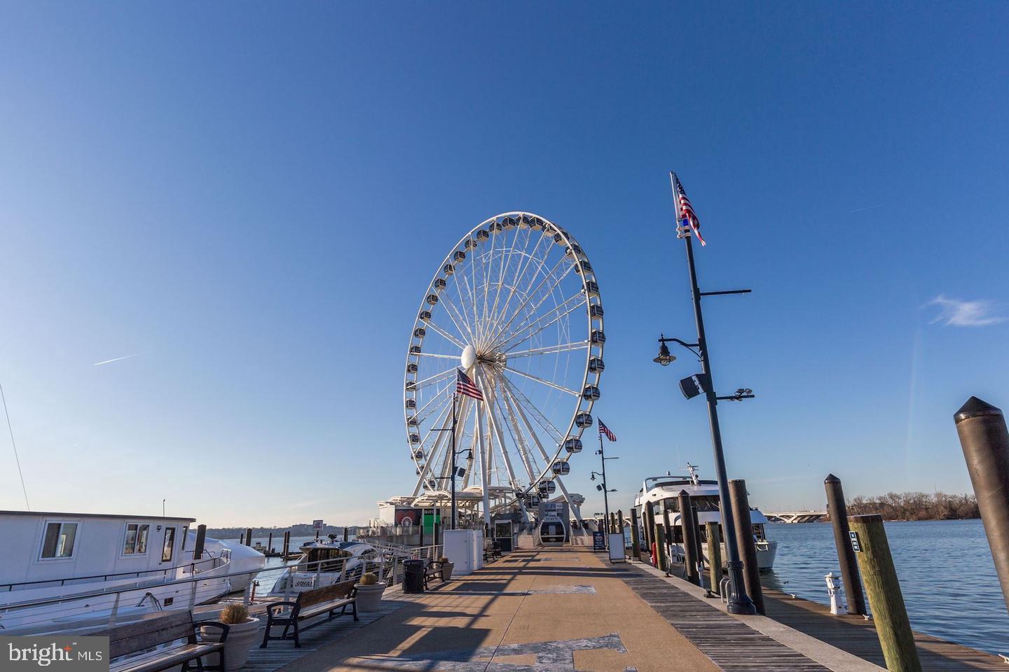 THE FLATS AT NATIONAL HARBOR - Residential Lease