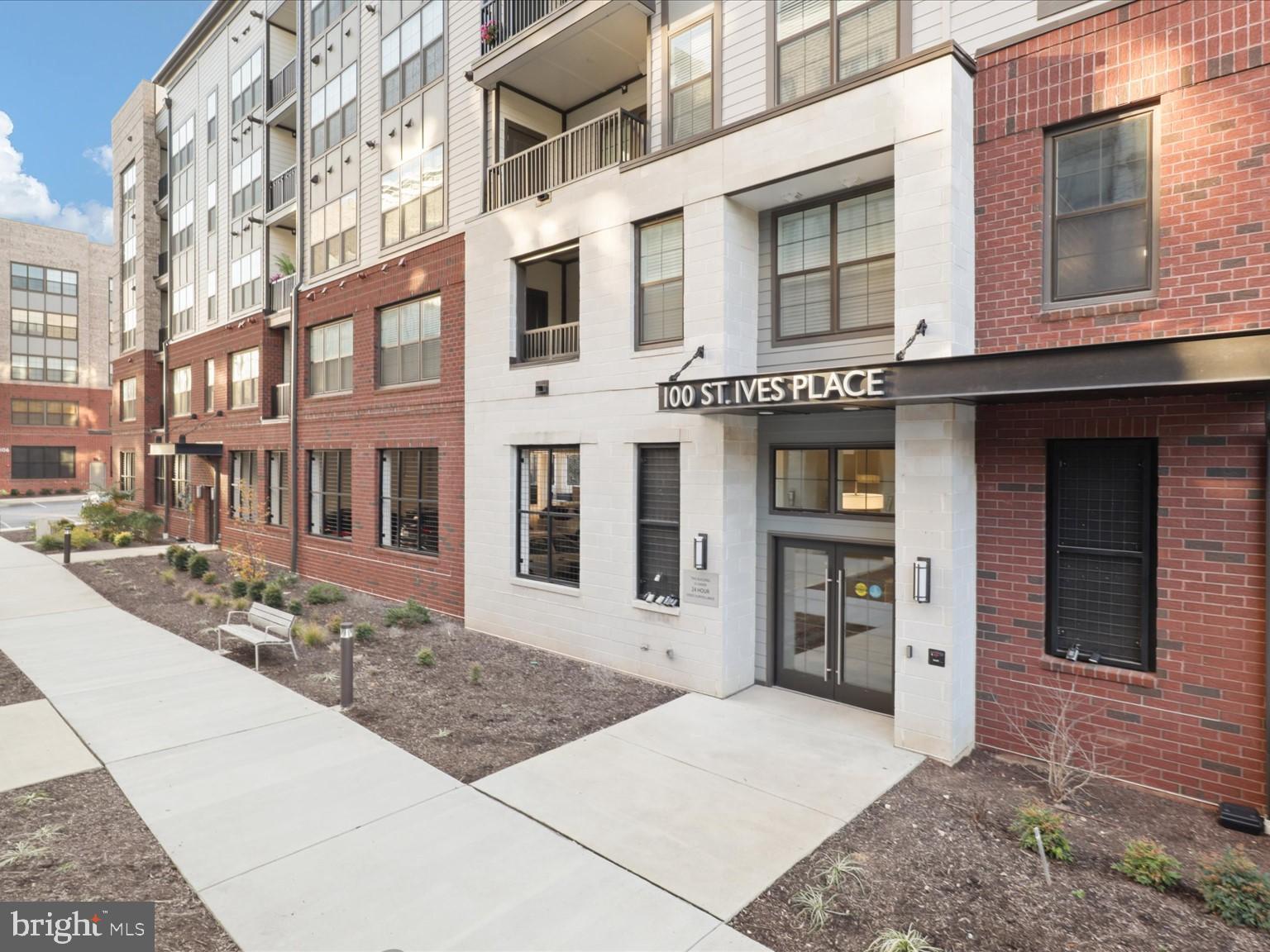 THE FLATS AT NATIONAL HARBOR - Residential Lease