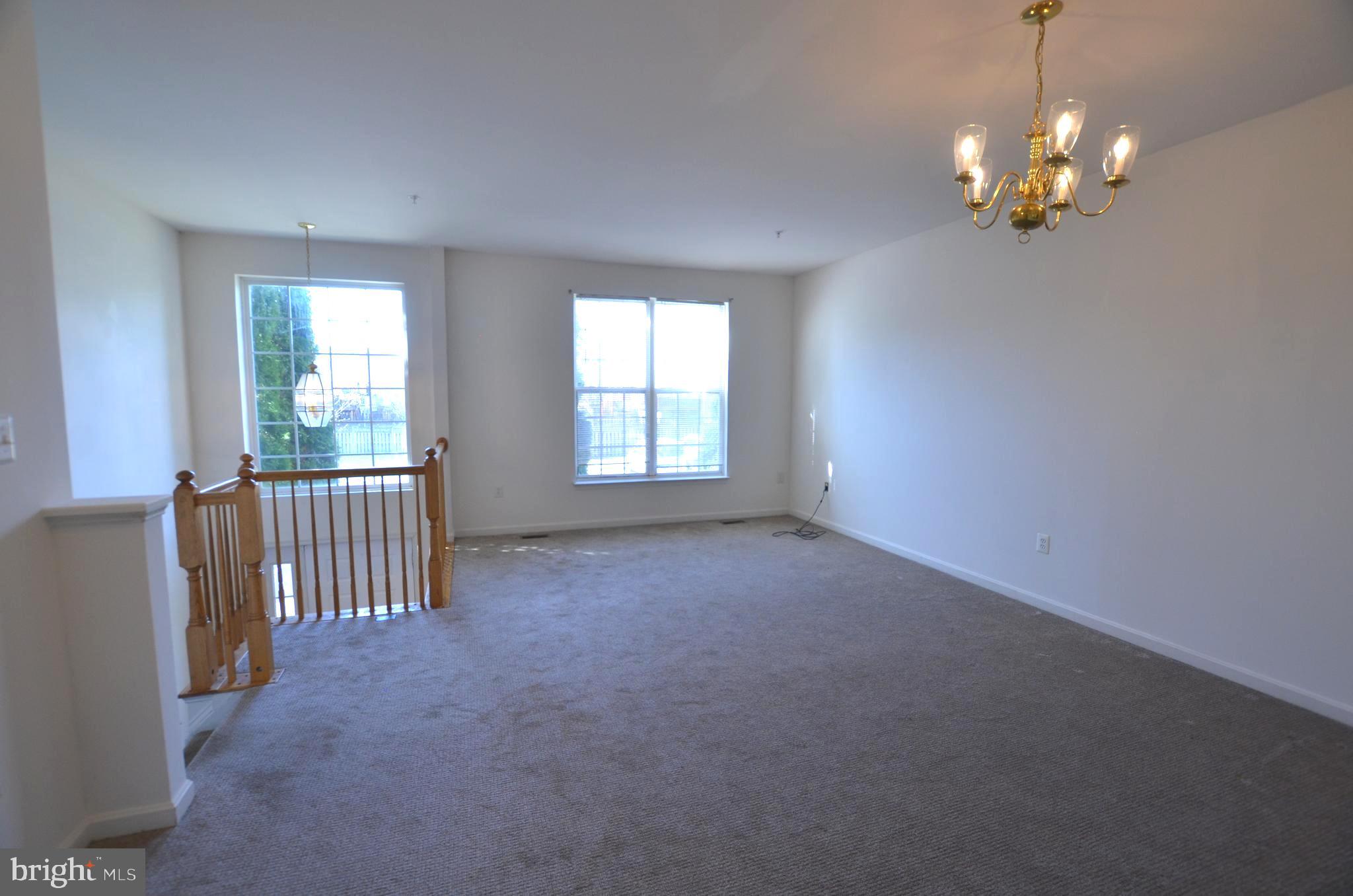 NORTH CROSSING - Residential Lease