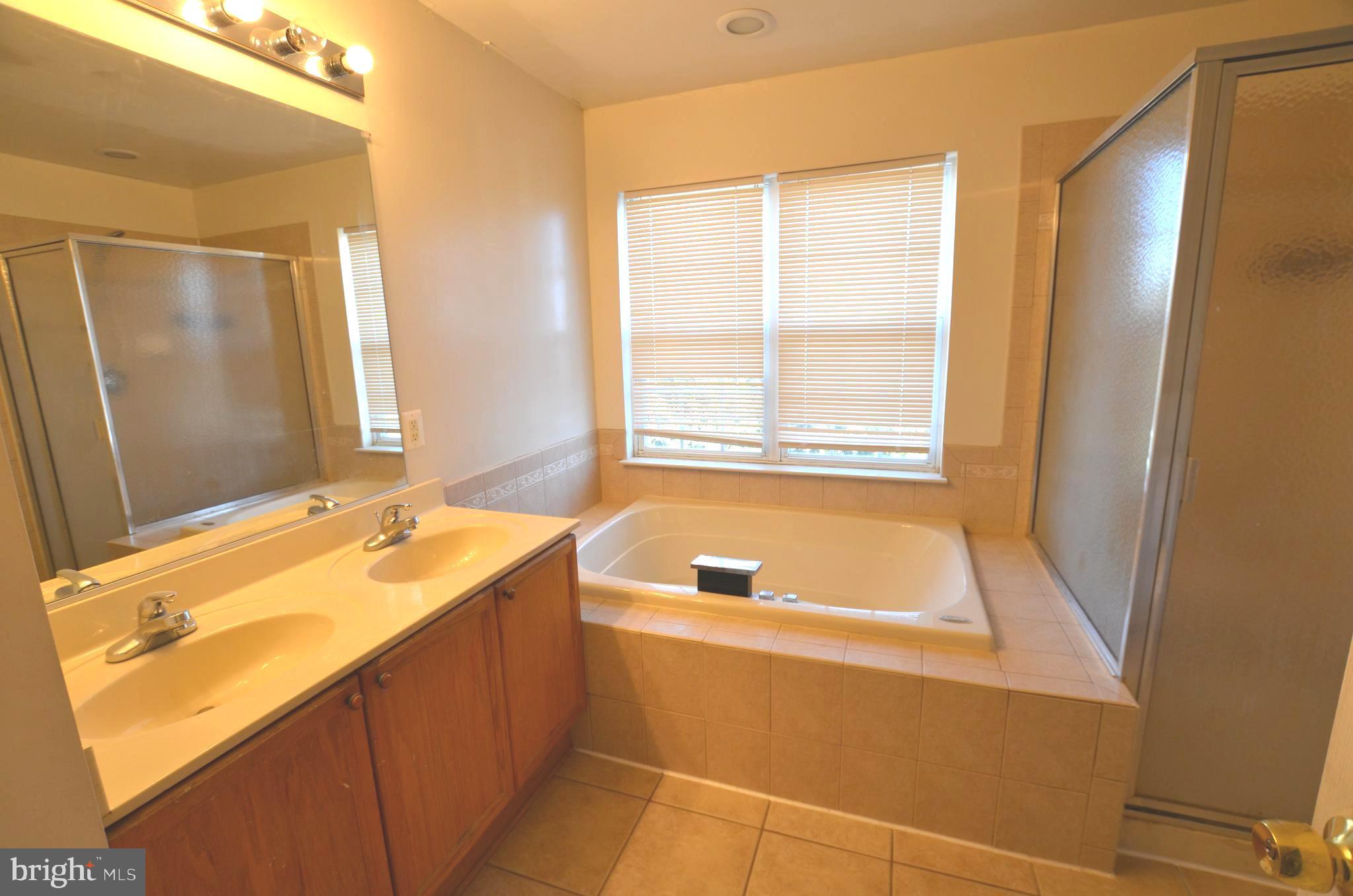 NORTH CROSSING - Residential Lease