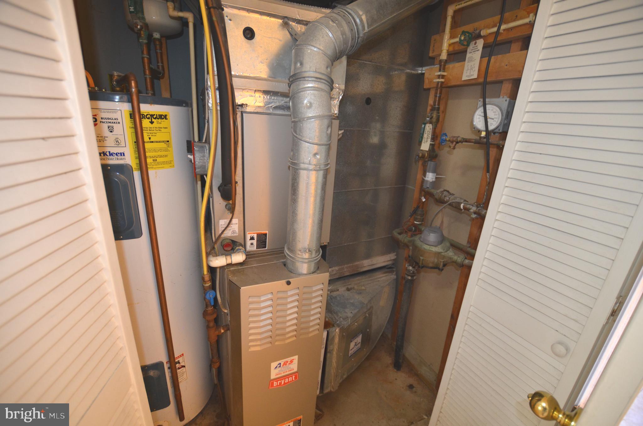 NORTH CROSSING - Residential Lease