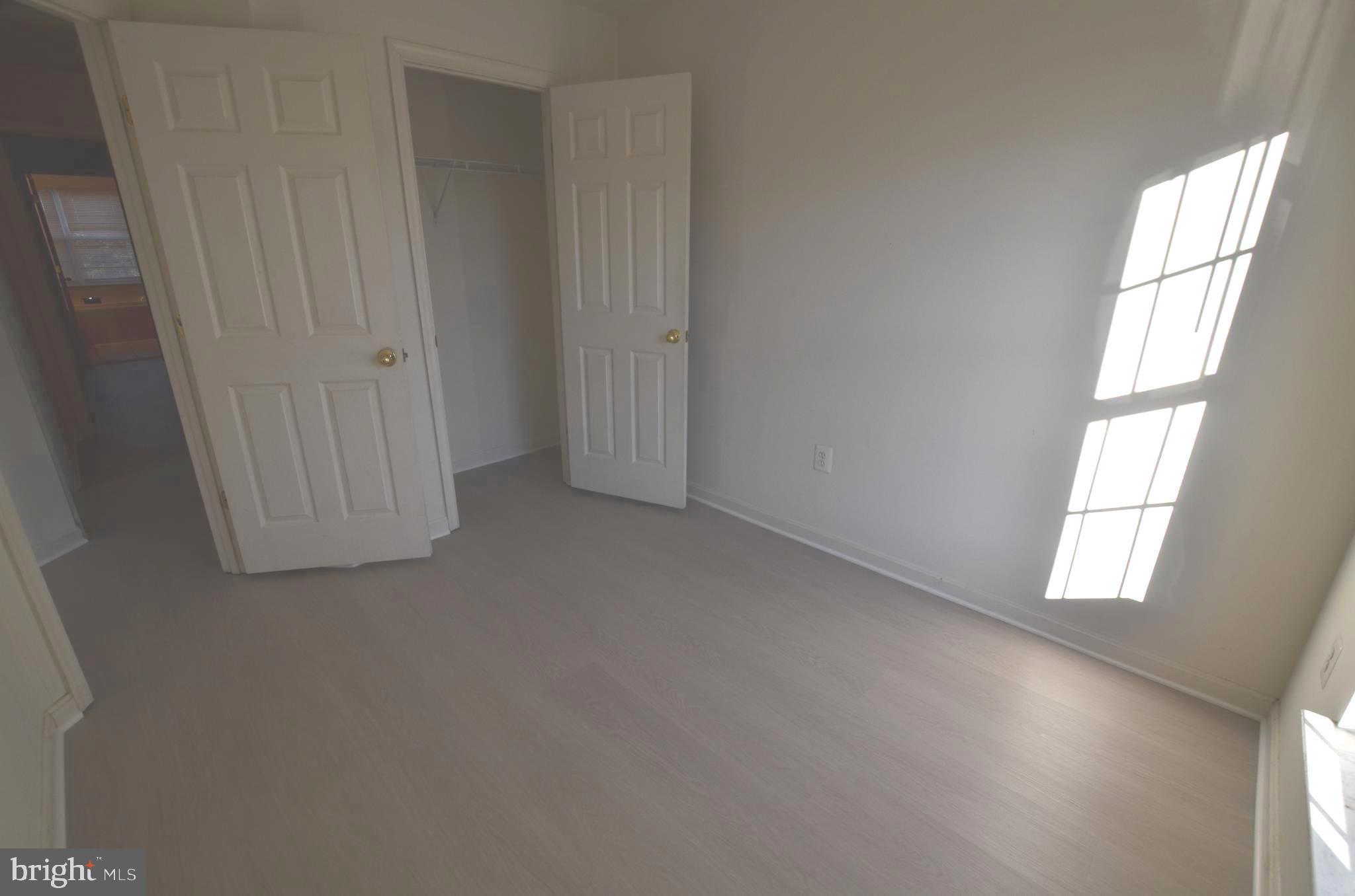 NORTH CROSSING - Residential Lease