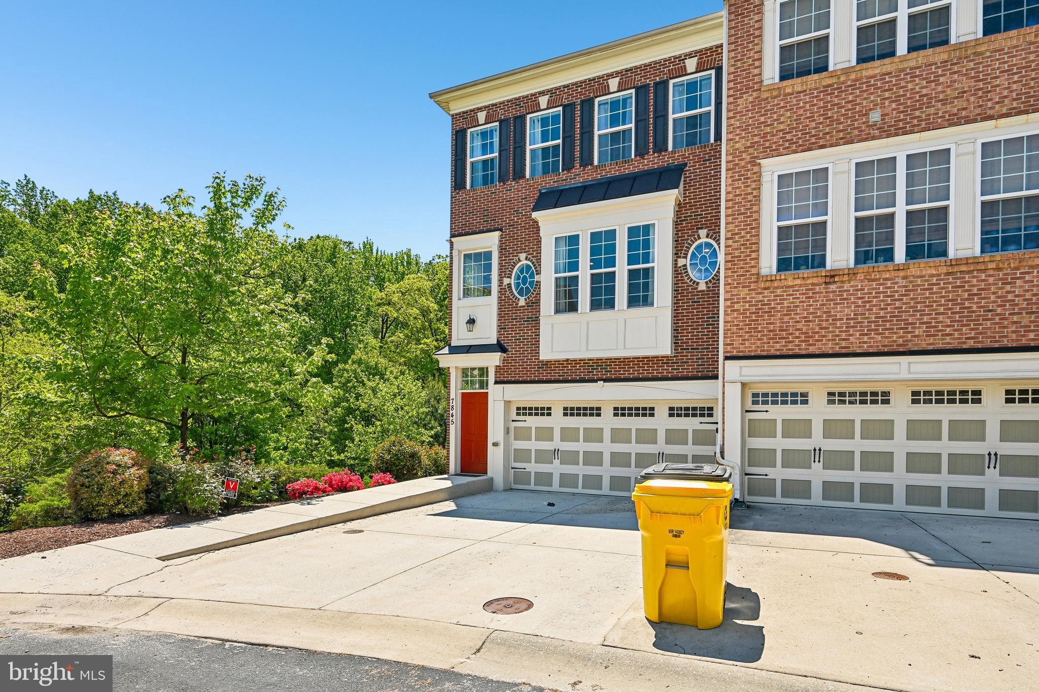 POINTE AT ARUNDEL PRESERVES - Residential