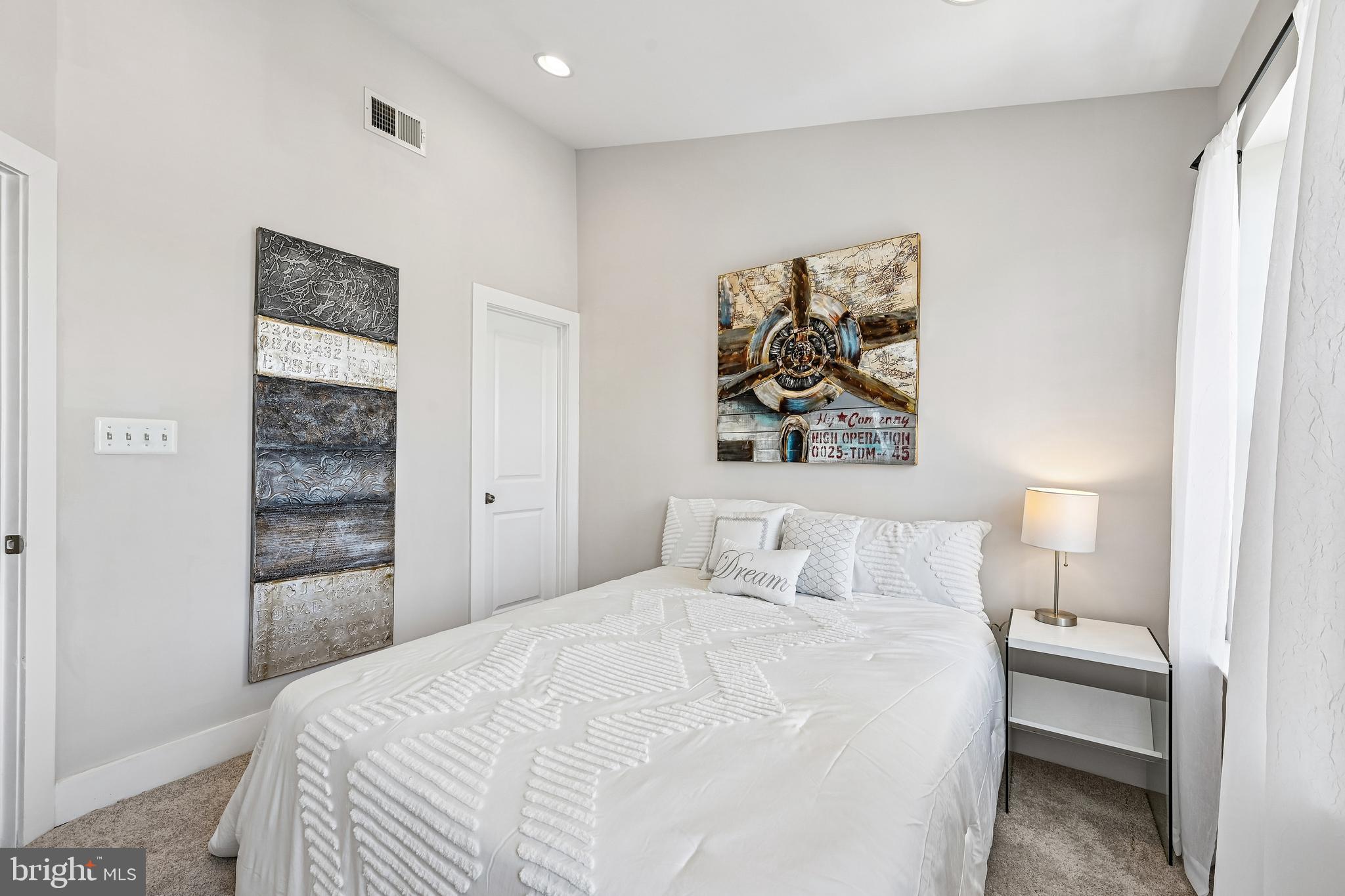 POINTE AT ARUNDEL PRESERVES - Residential