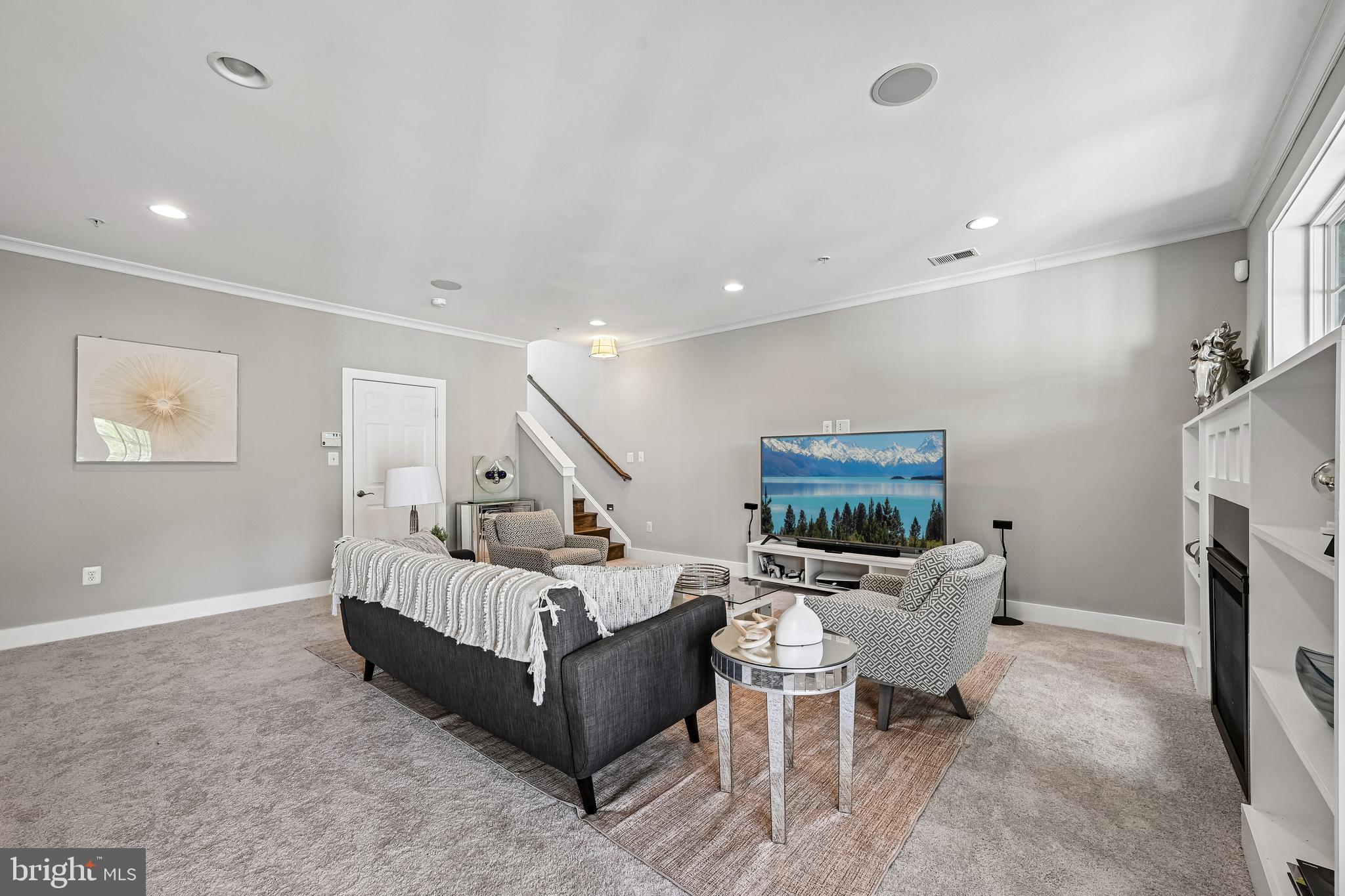 POINTE AT ARUNDEL PRESERVES - Residential