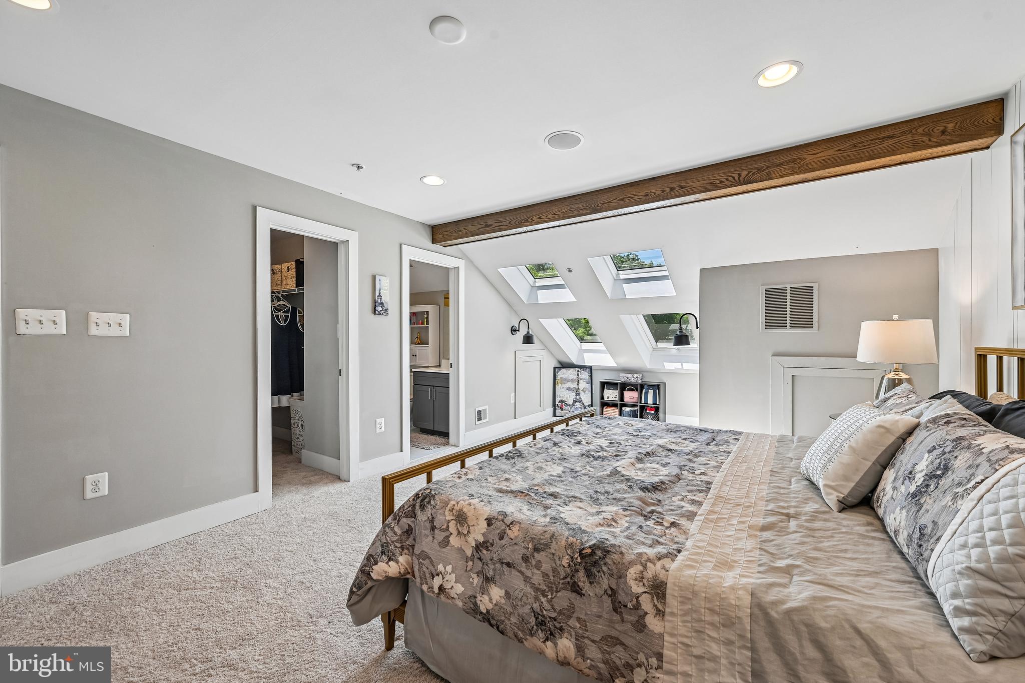 POINTE AT ARUNDEL PRESERVES - Residential