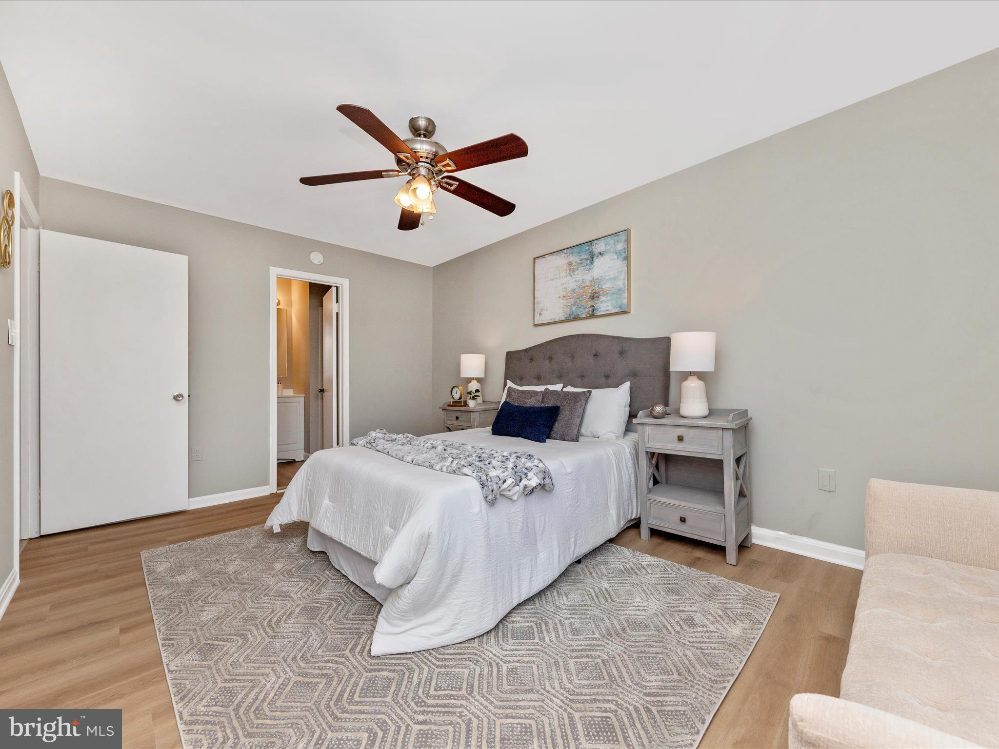 SHADY GROVE VILLAGE - Residential