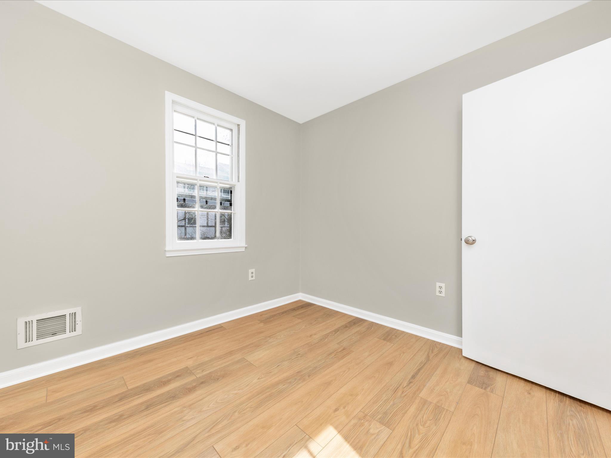 SHADY GROVE VILLAGE - Residential