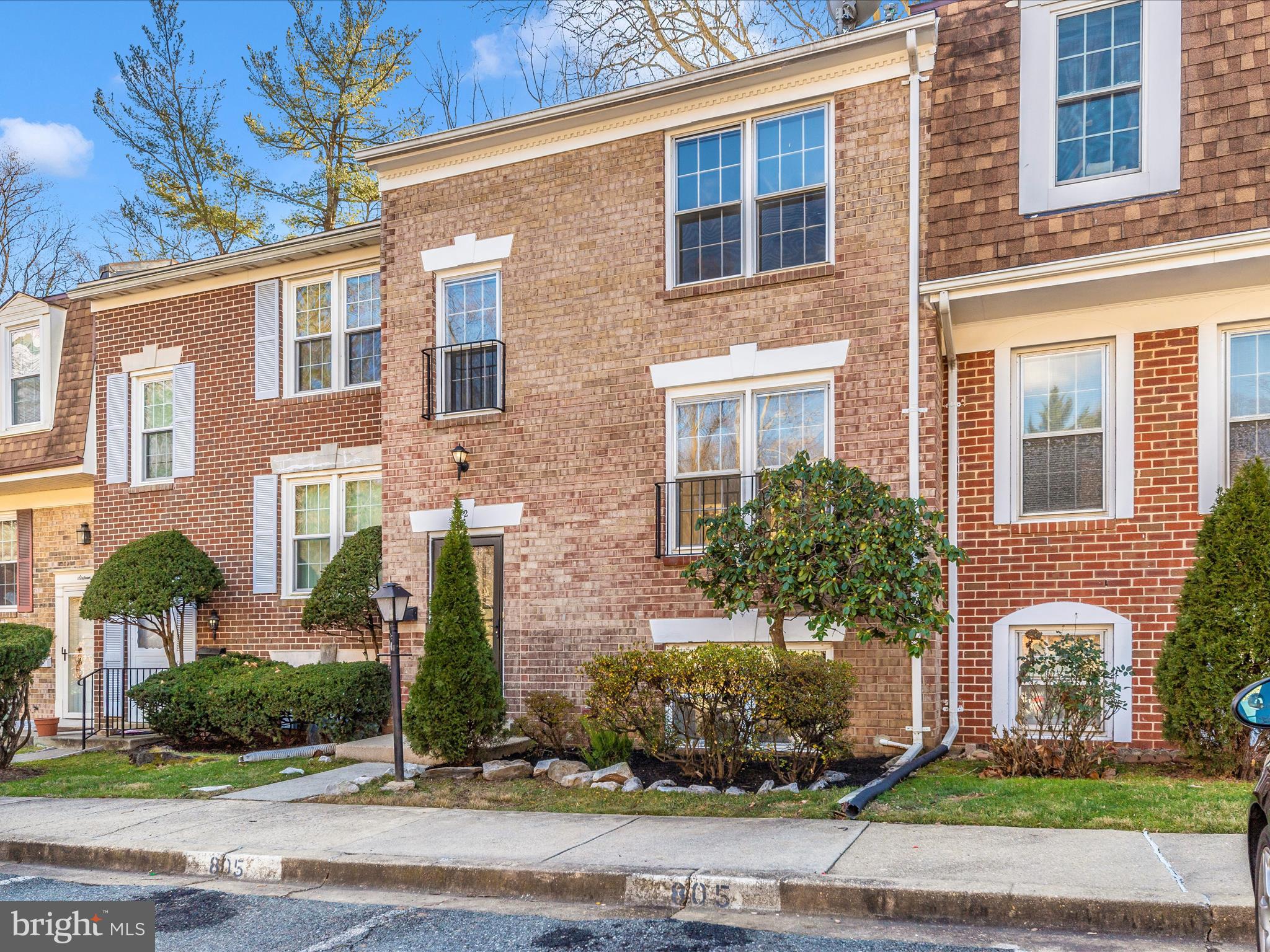 SHADY GROVE VILLAGE - Residential