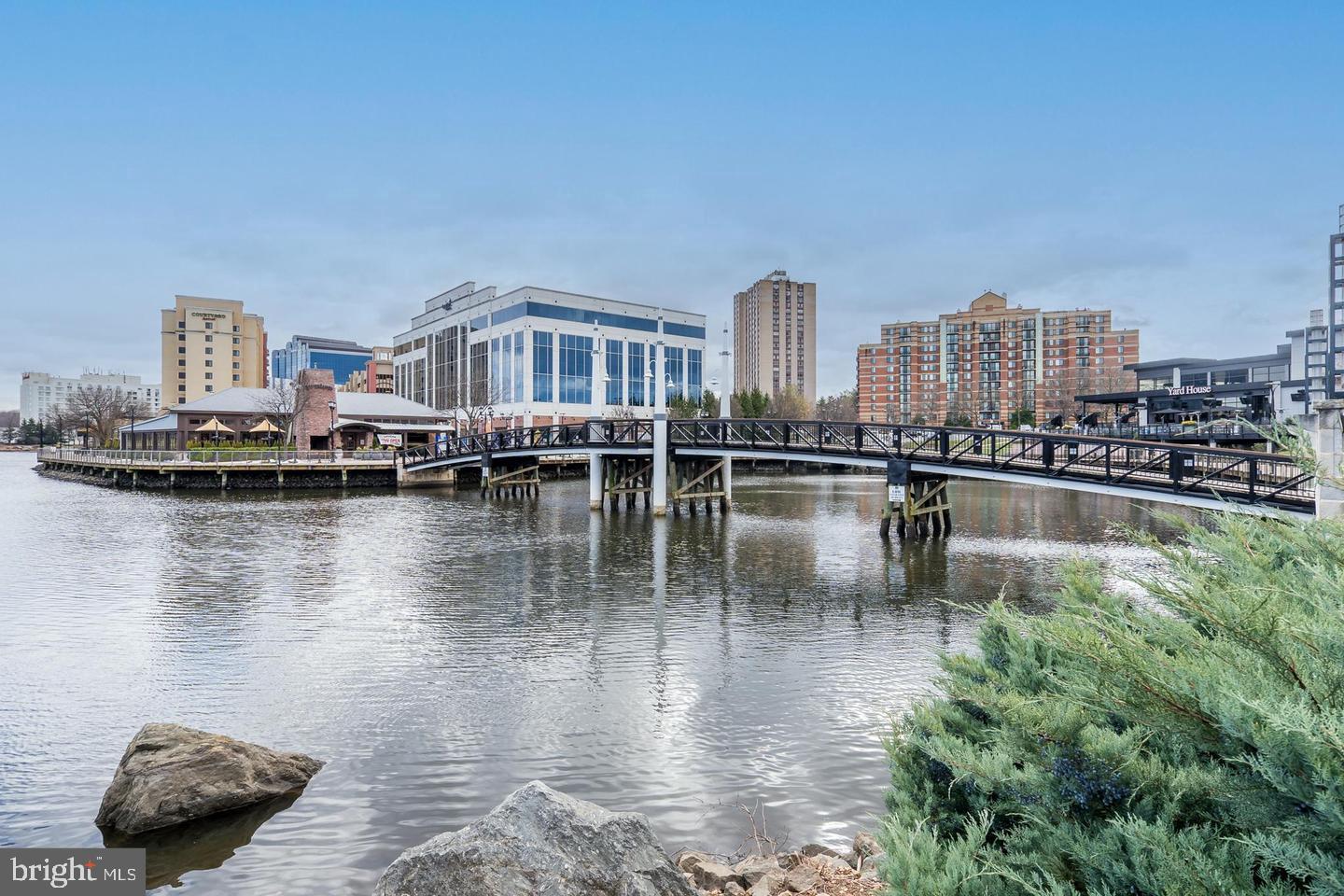 SHADY GROVE VILLAGE - Residential