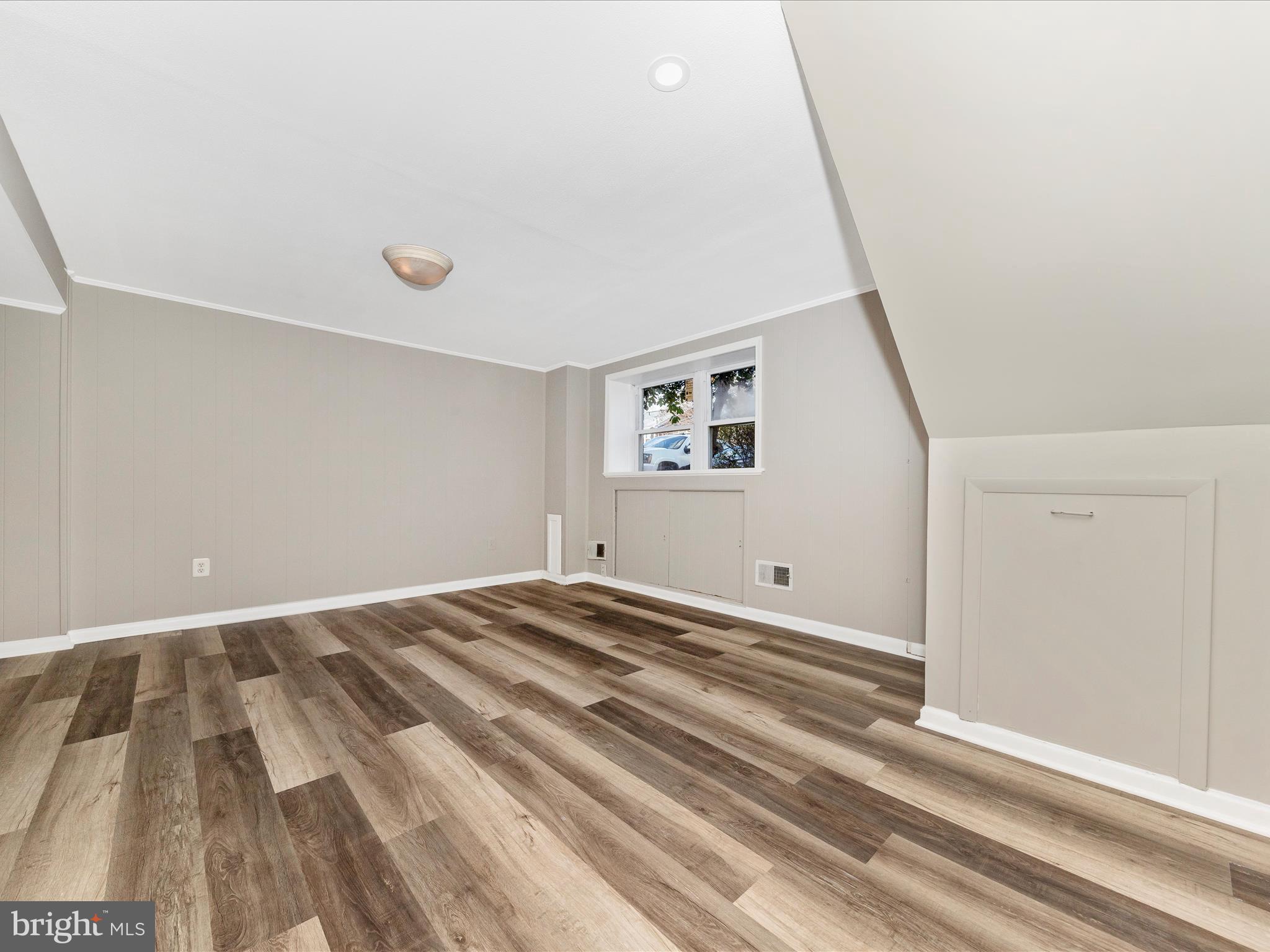 SHADY GROVE VILLAGE - Residential