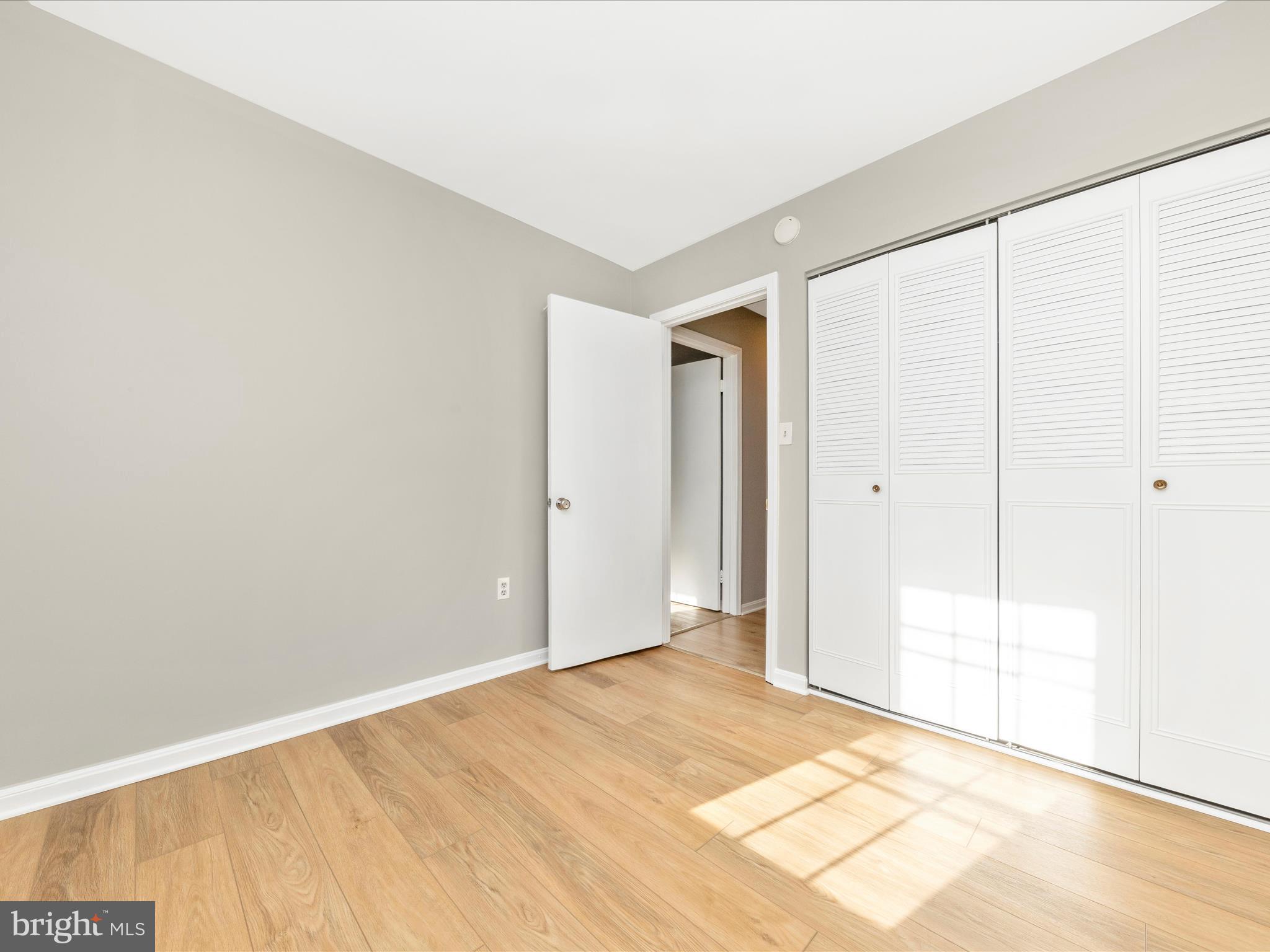 SHADY GROVE VILLAGE - Residential