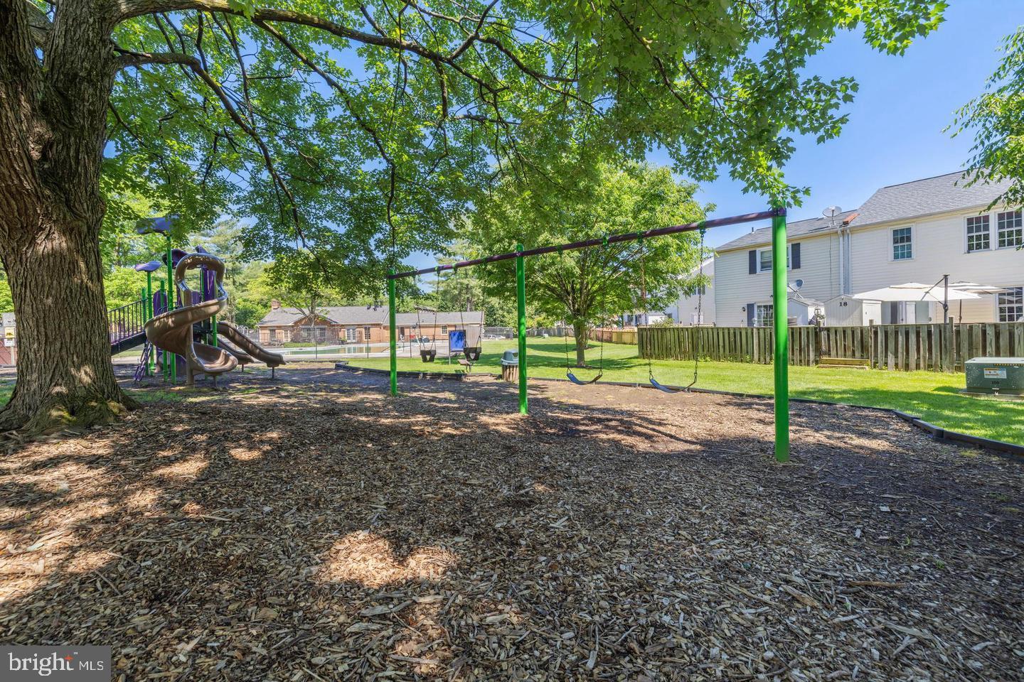 SHADY GROVE VILLAGE - Residential