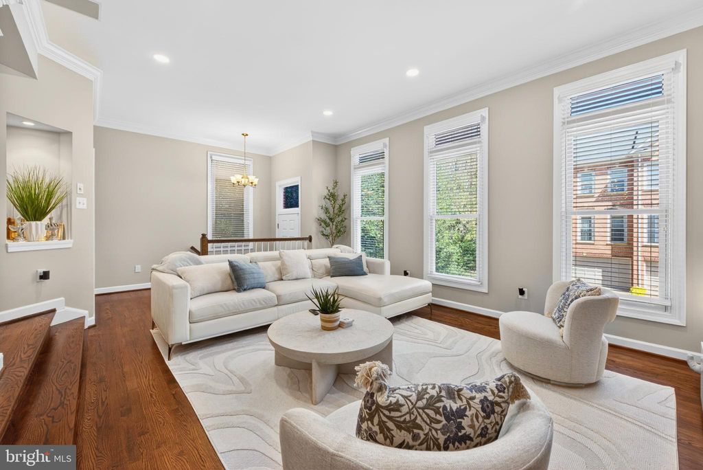 Photo of 7522 Chrisland Cove, FALLS CHURCH, VA 22042 (MLS # VAFX2318112)