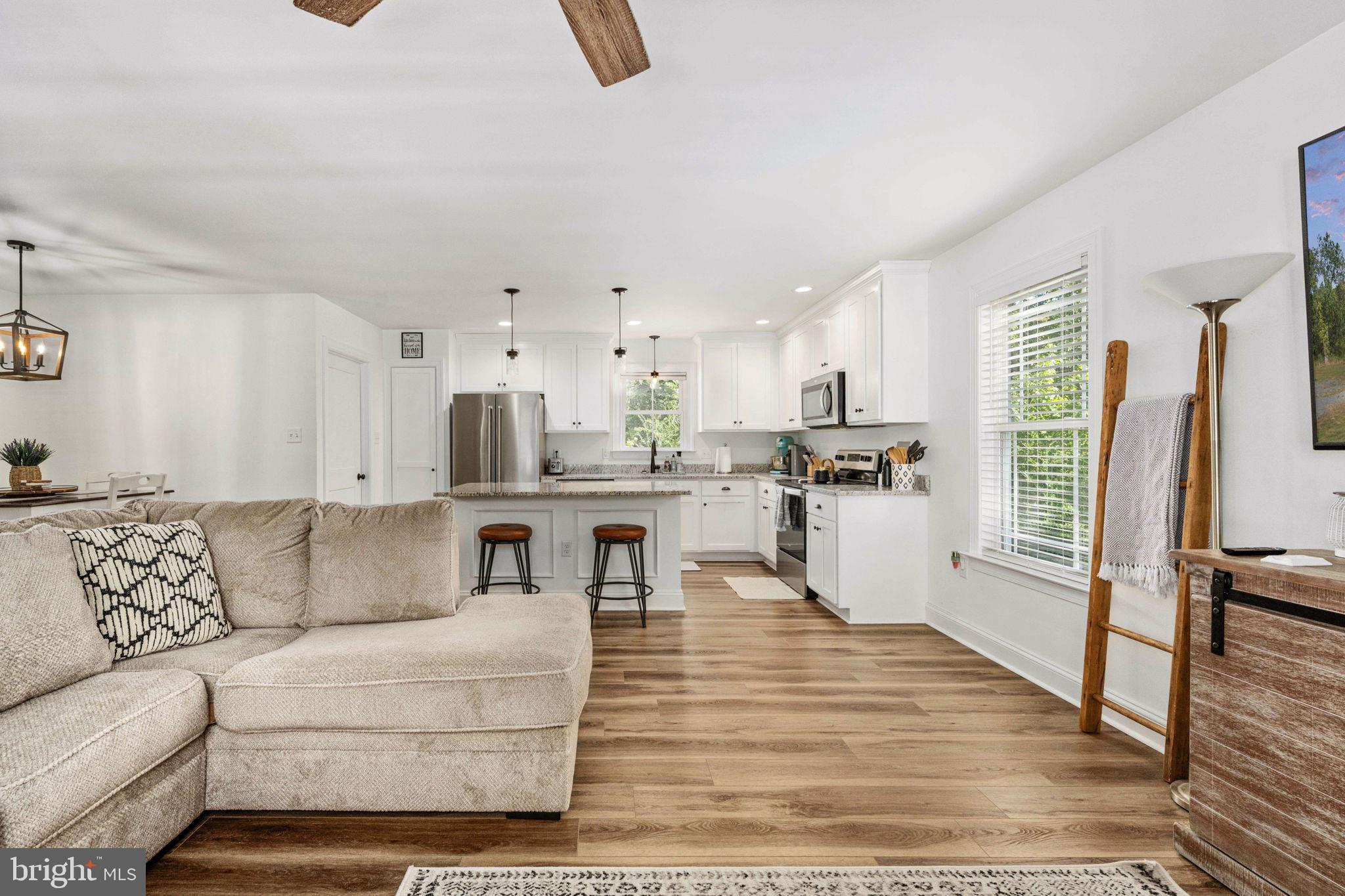 LITTLE RIVER - Residential