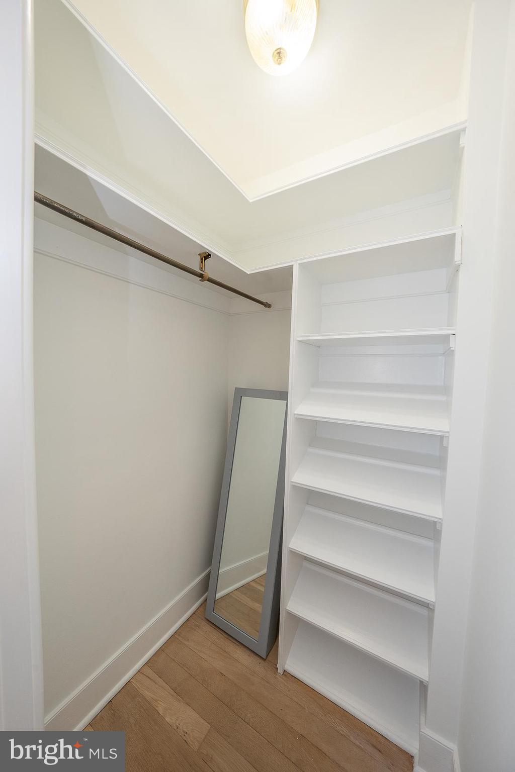 GULPH CREEK - Residential