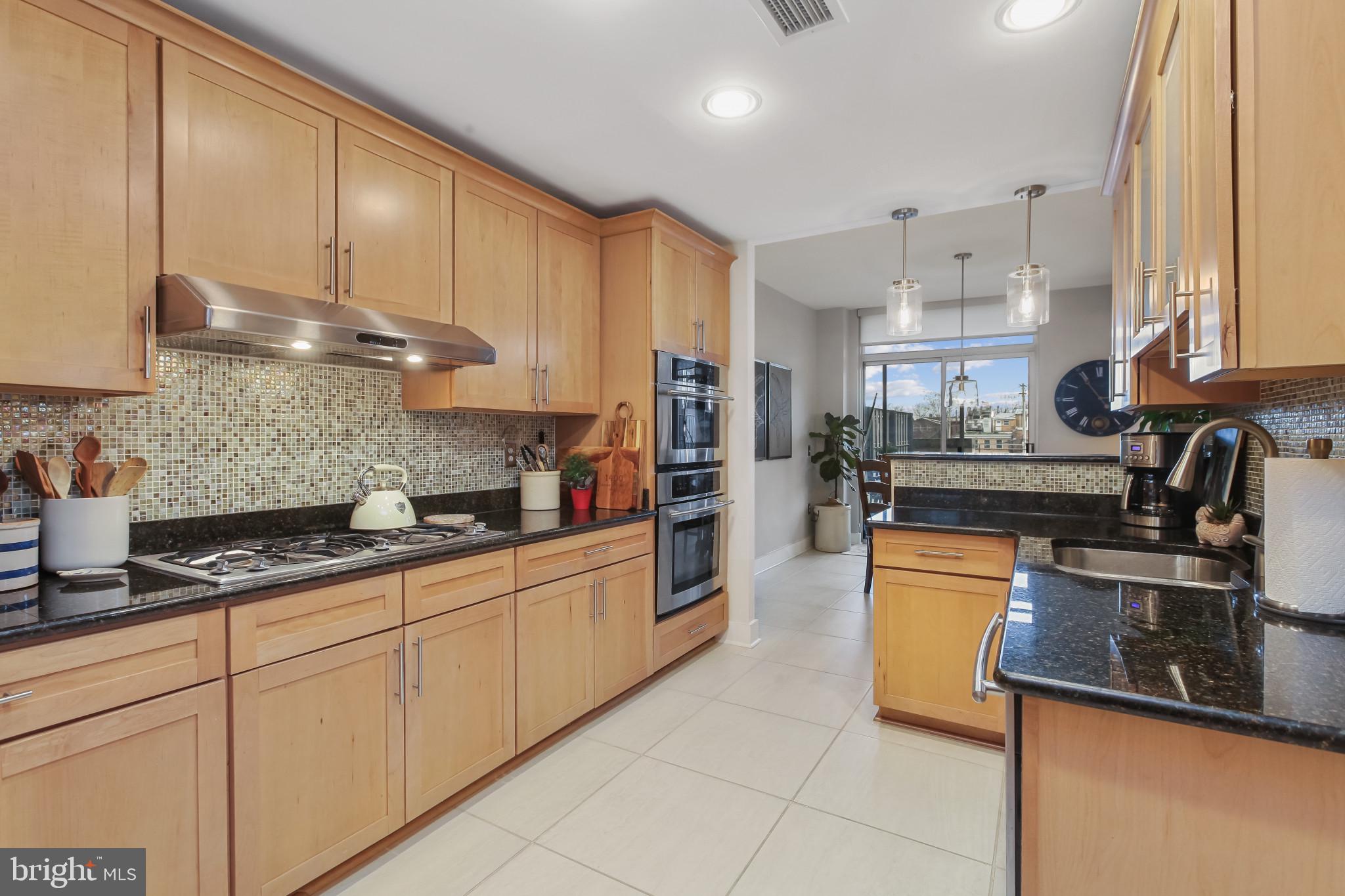 HARBOR EAST - Residential