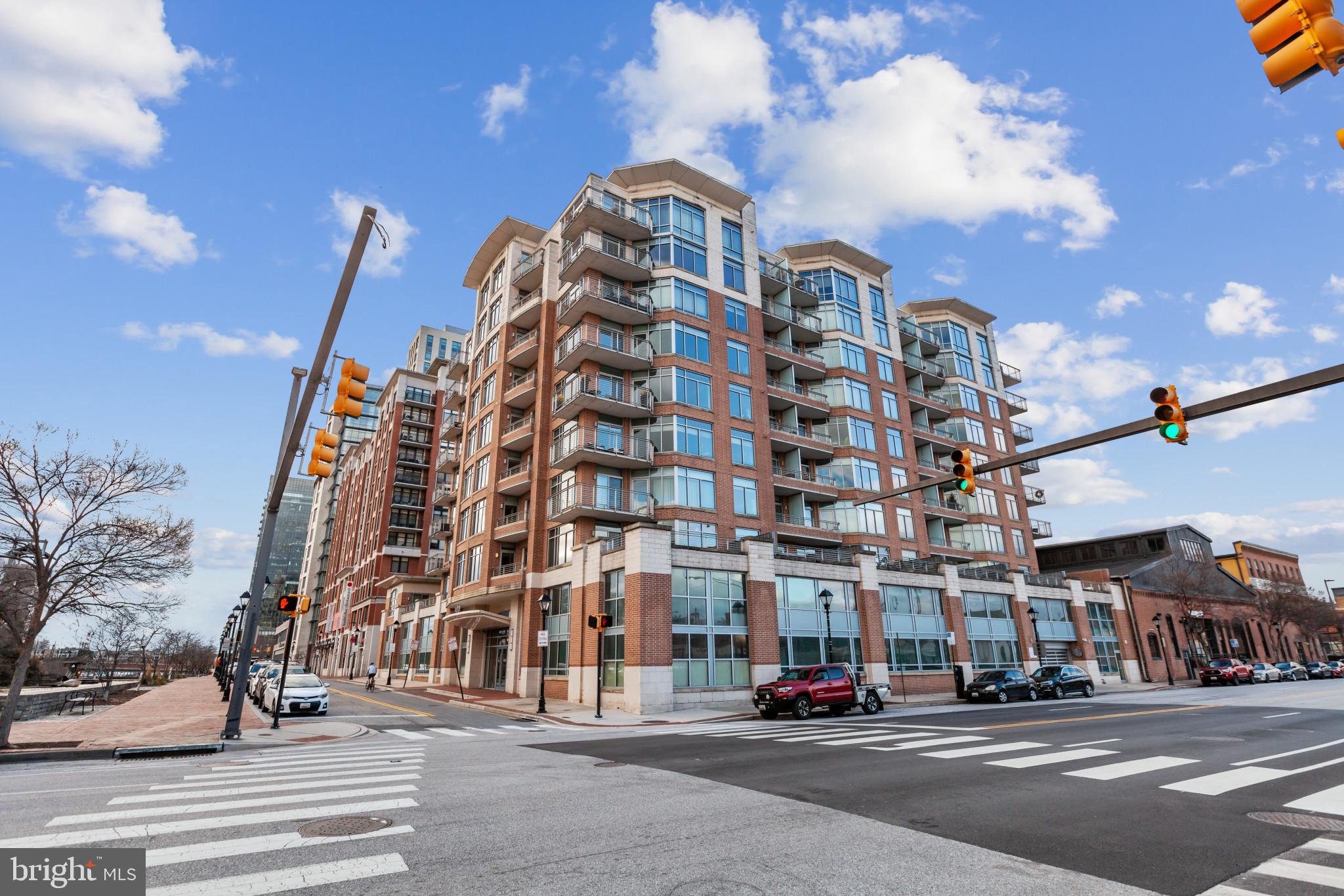 HARBOR EAST - Residential