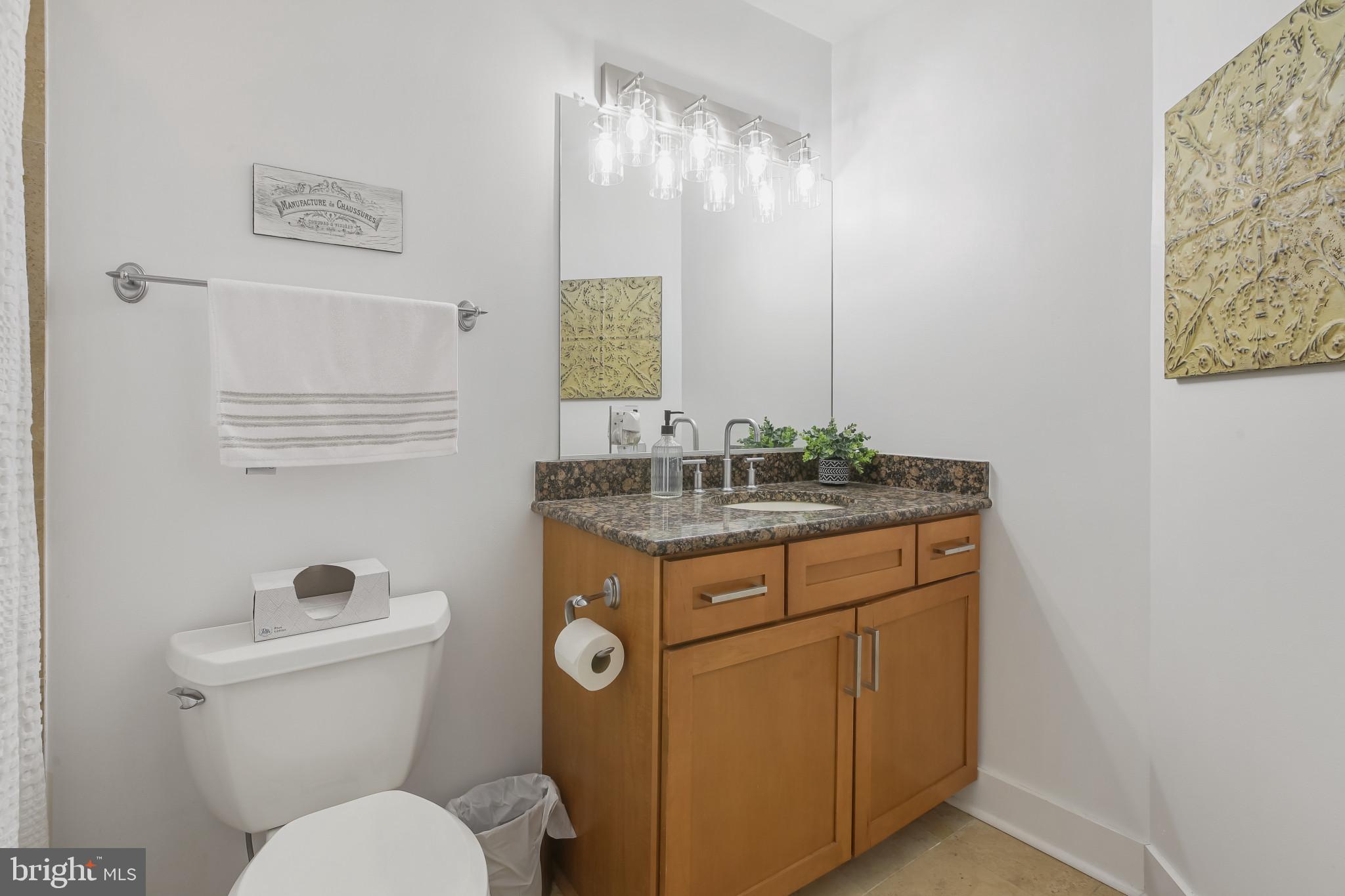 HARBOR EAST - Residential