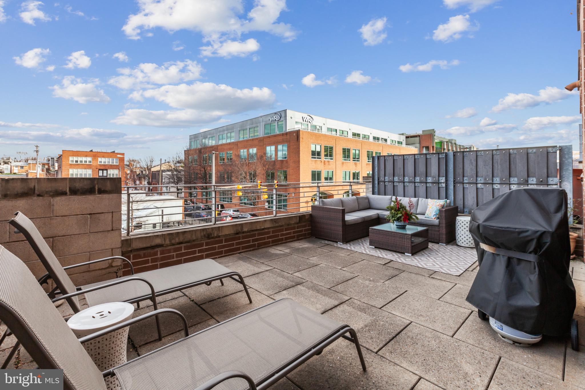 HARBOR EAST - Residential