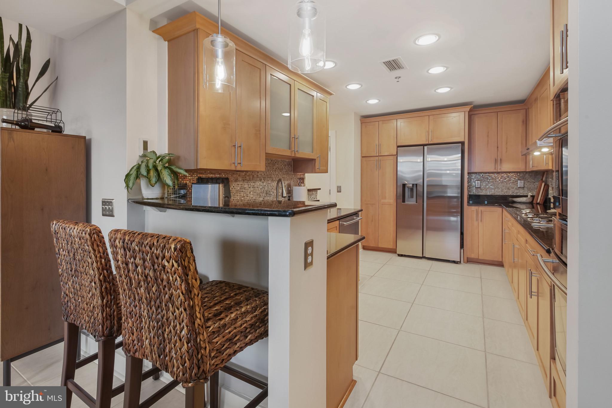 HARBOR EAST - Residential
