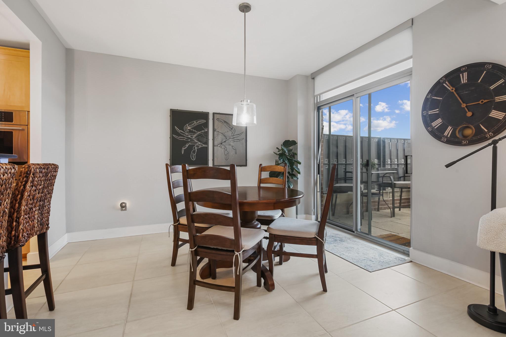 HARBOR EAST - Residential