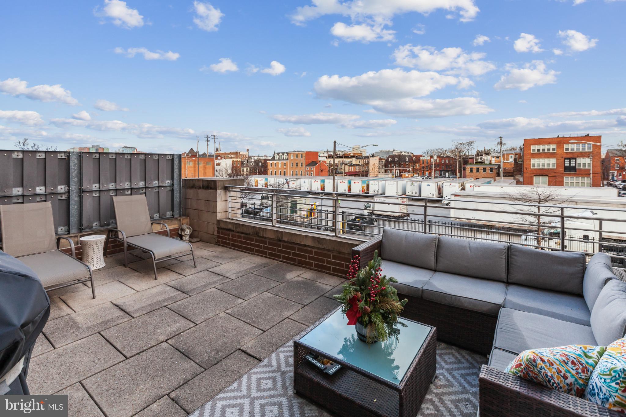HARBOR EAST - Residential