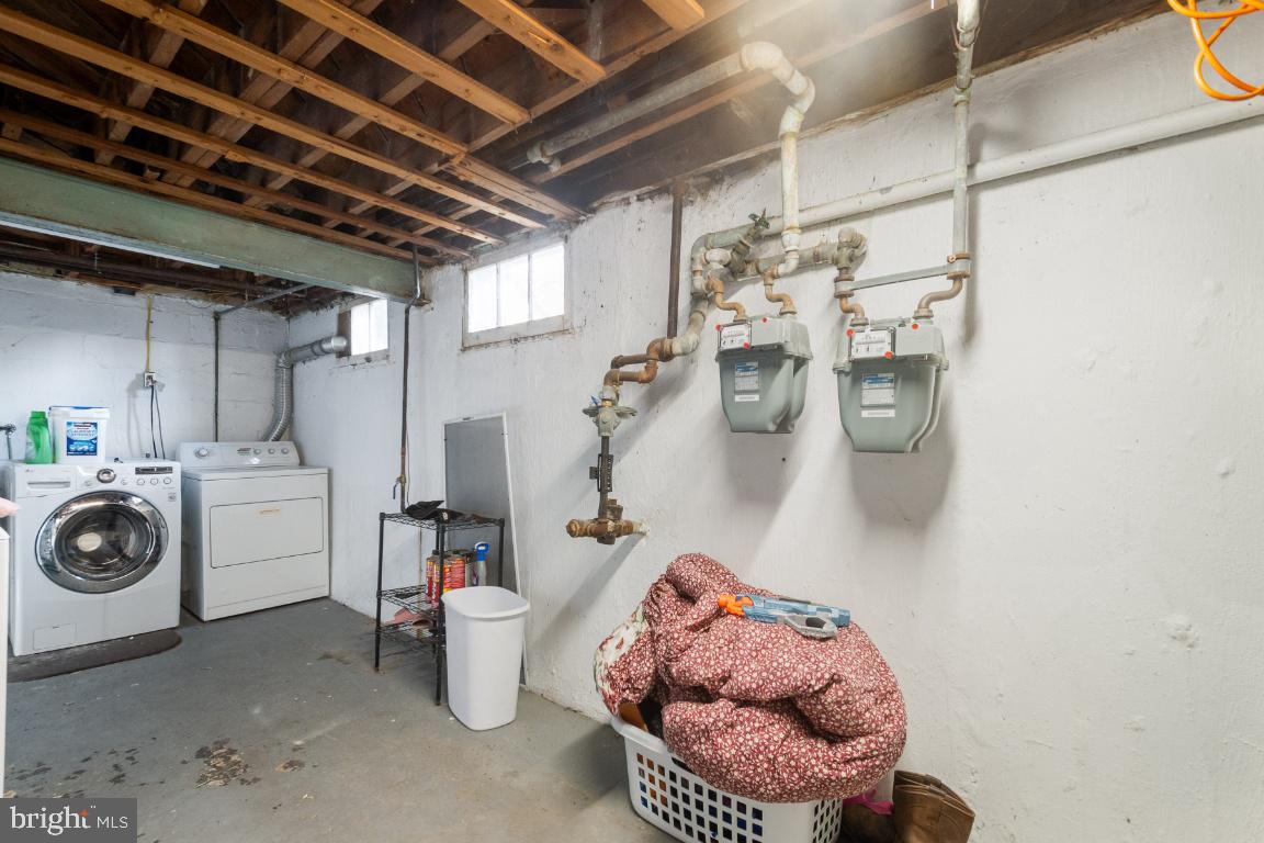 HILLENDALE ESTATES - Residential