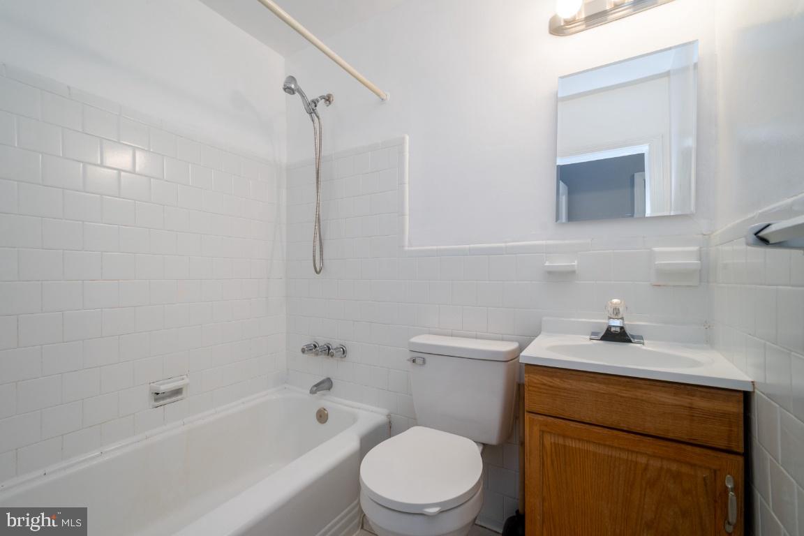 HILLENDALE ESTATES - Residential