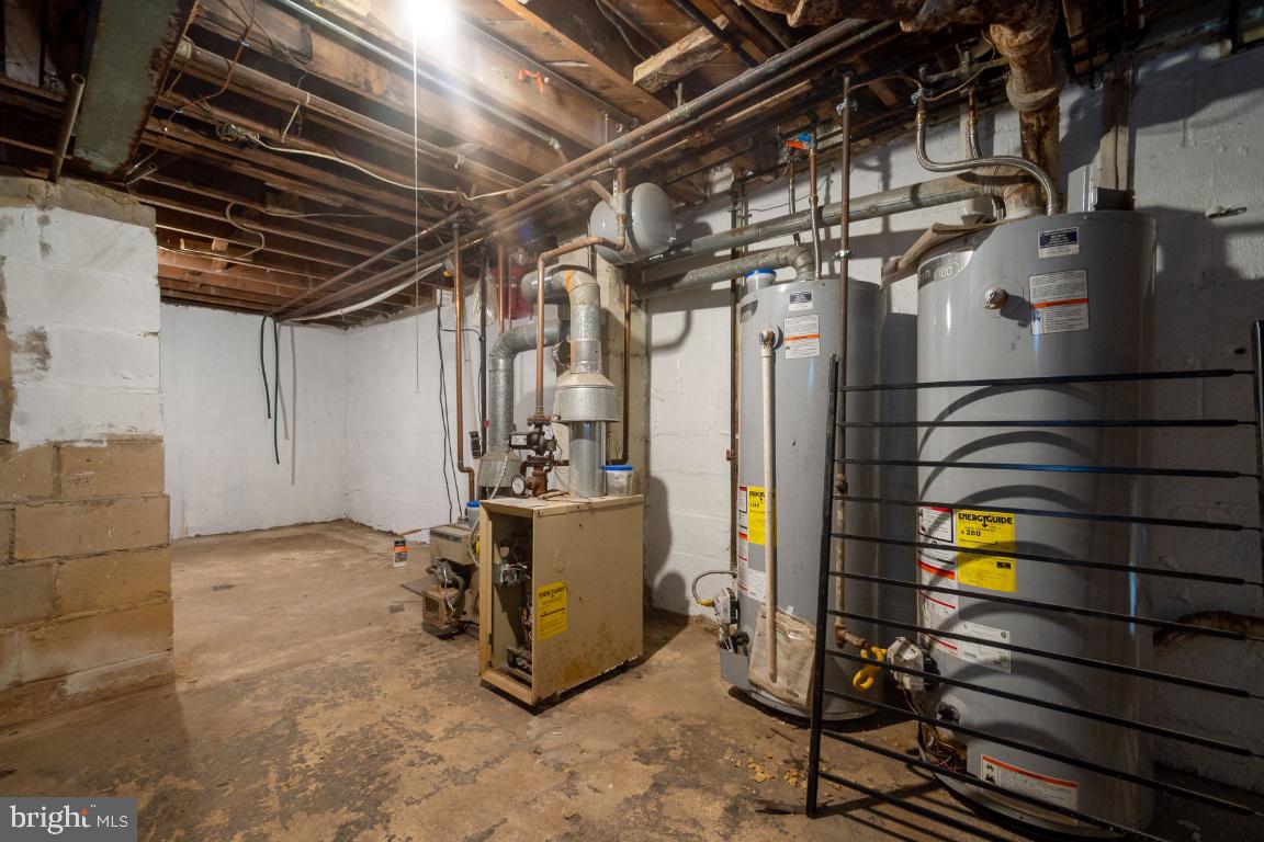 HILLENDALE ESTATES - Residential