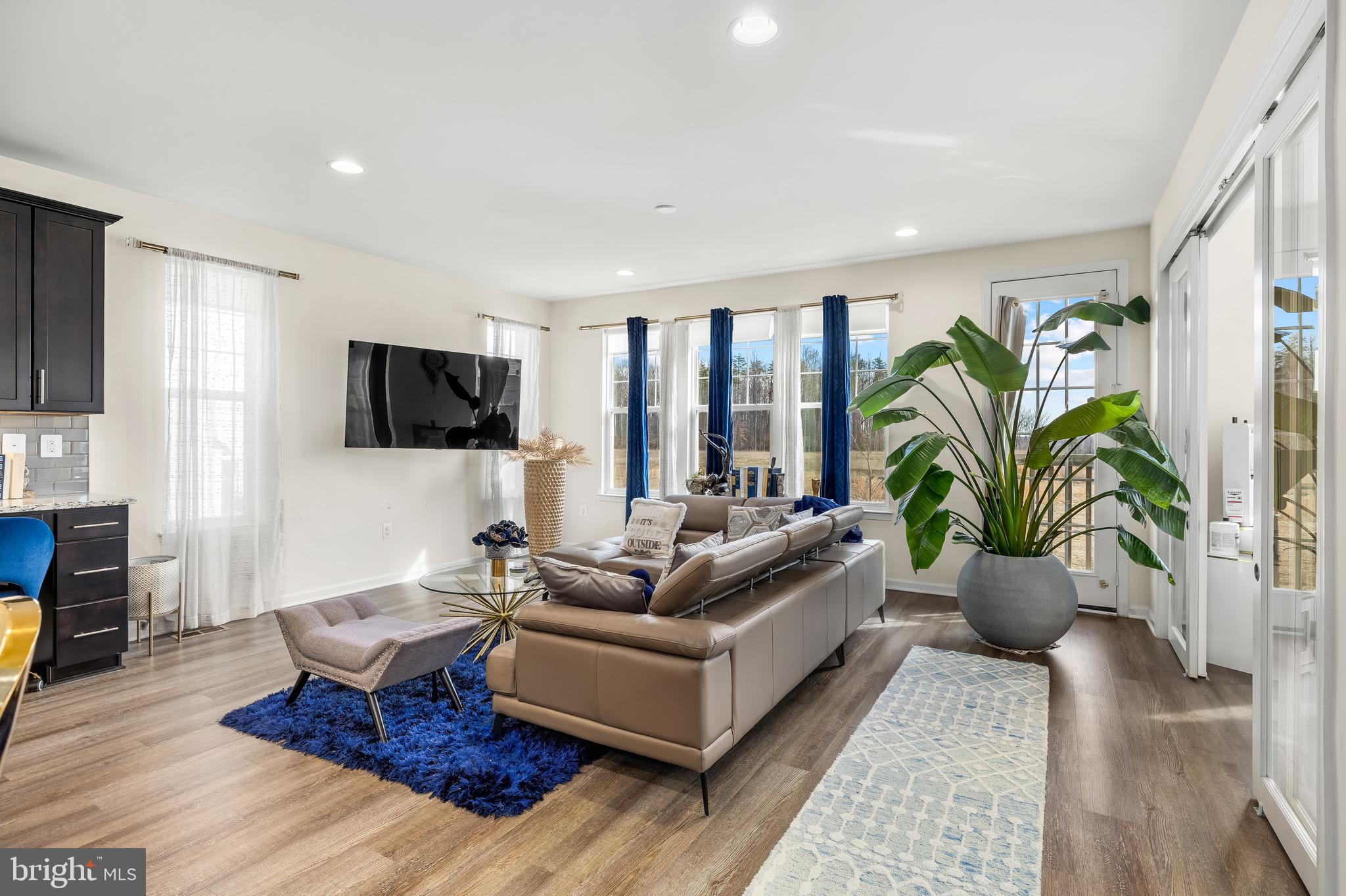 EMBREY MILL - Residential