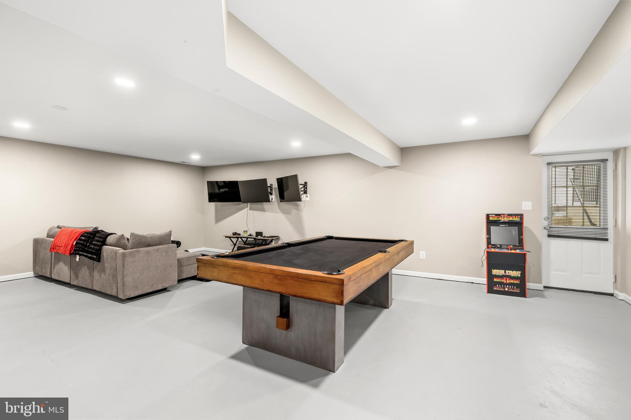 EMBREY MILL - Residential